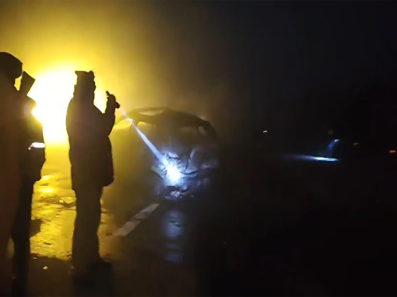 Site of the accident on at Milestone 127 on the Yamuna Expressway in Uttar Pradesh  (Photo/ANI)