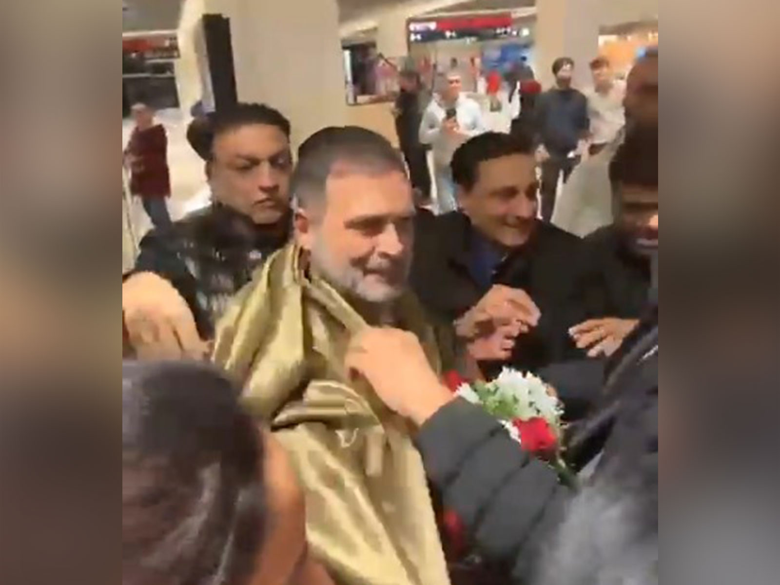 Rahul Gandhi welcomed at Berlin Airport (Photo/@INCOverseas) Rahul Gandhi welcomed at Berlin Airport (Photo/@INCOverseas)
