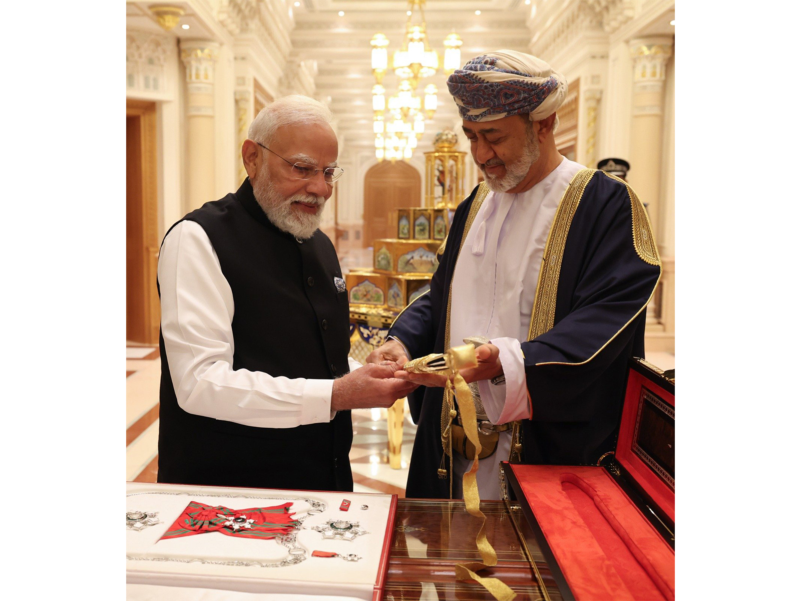 Prime Minister Narendra Modi is conferred the Order of Oman by Sultan Haitham bin Tarik Al Said in Muscat. (Photo: X/@narendramodi) Prime Minister Narendra Modi is conferred the Order of Oman by Sultan Haitham bin Tarik Al Said in Muscat. (Photo: X/@narendramodi)