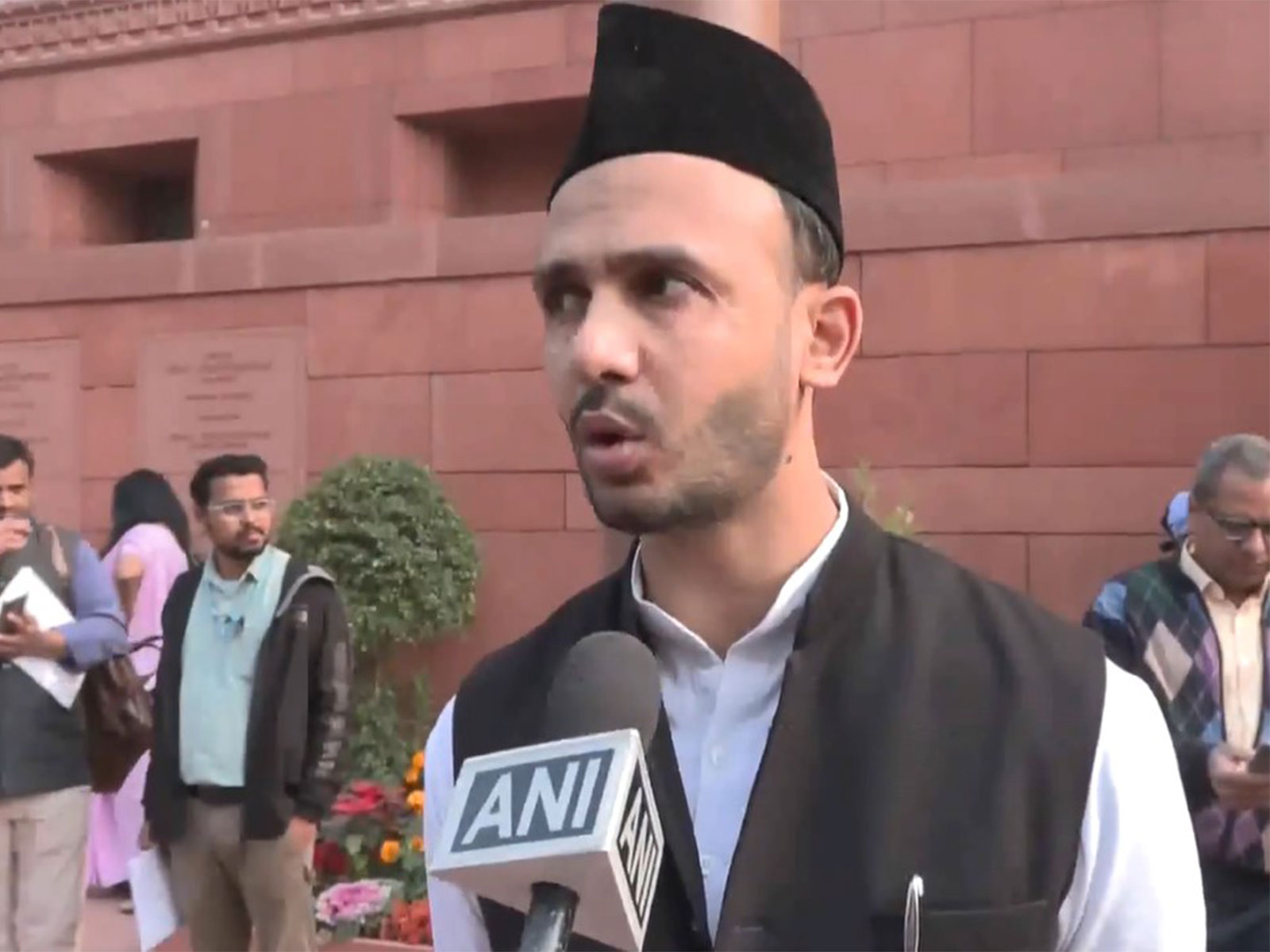  Samajwadi Party MP Zia ur Rahman Barq (Photo/ANI)