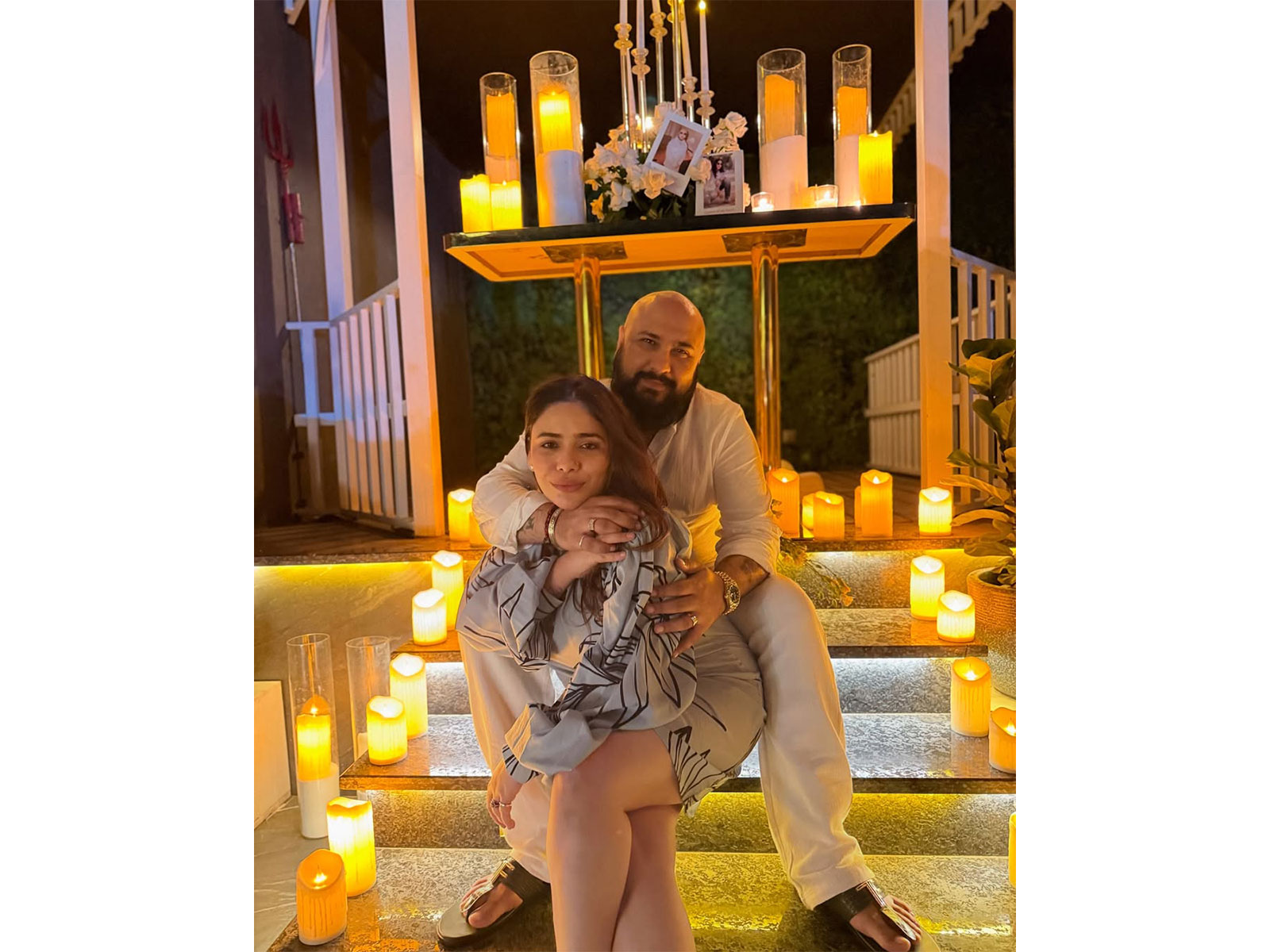 B Praak with wife Meera Bachan (Photo/instagram/@meera_bachan)