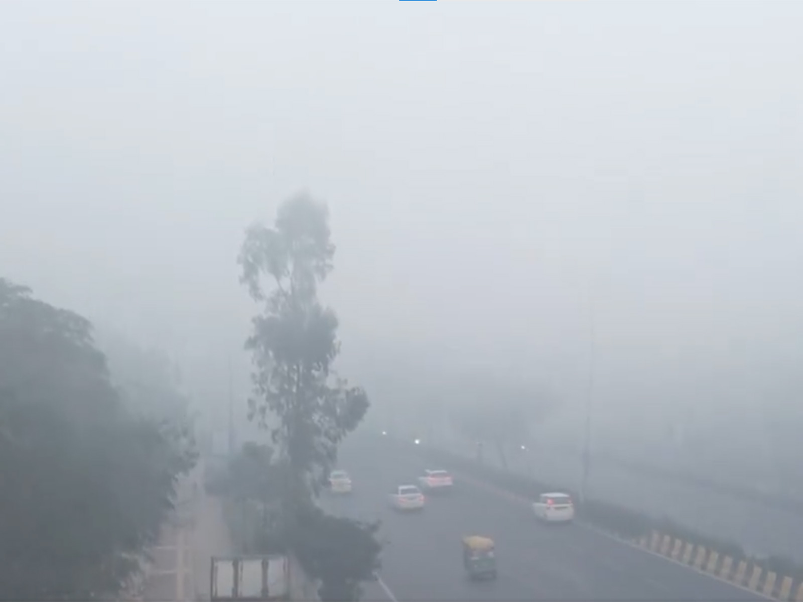 National capital enveloped in a dense layer of toxic fog (Photo/ANI)