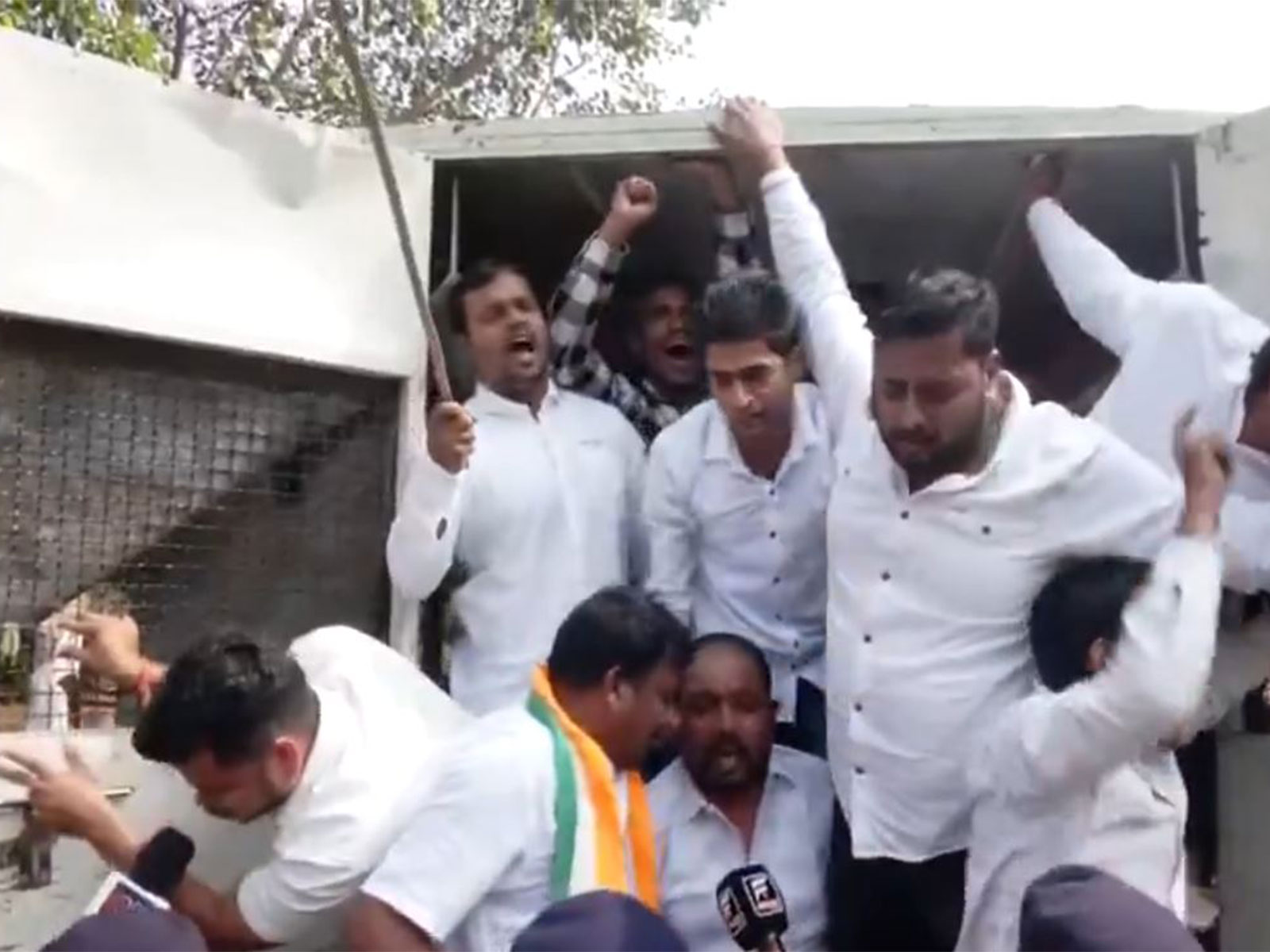Detained Odisha Youth Congress members while protesting over gang rape case (Photo/ANI)