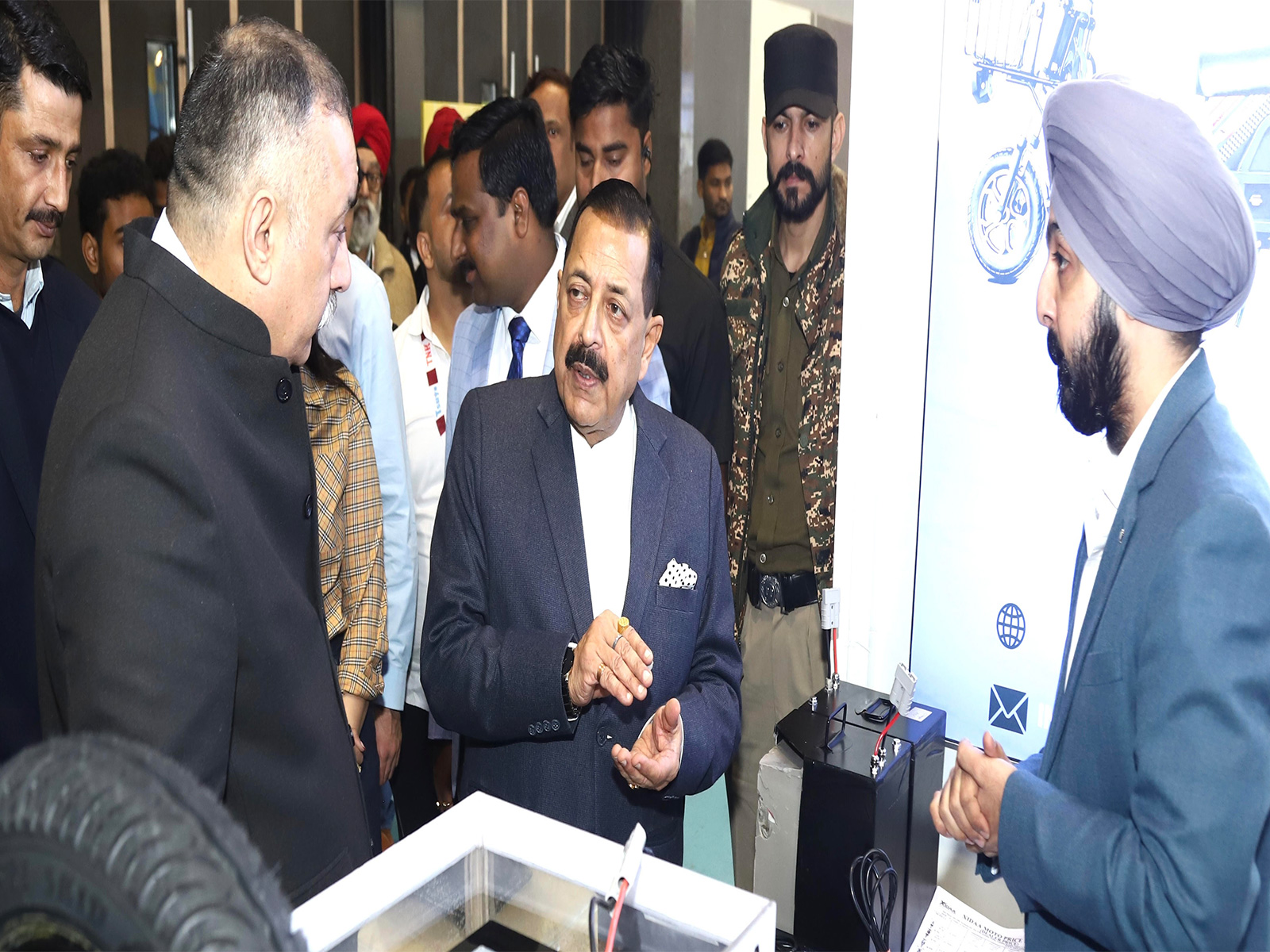 Union Minister Jitendra Singh attends EV Expo at Bharat Mandapam (Photo: PIB)