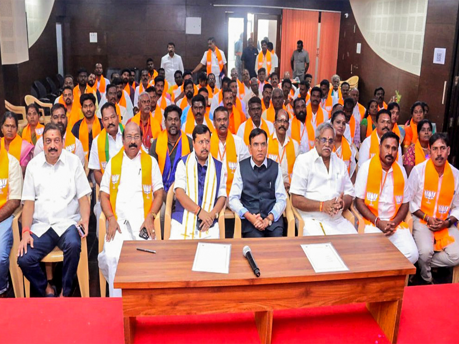 BJP National Working President Nitin Nabin during the meeting with office-bearers and senior karyakartas of Manavely Mandal at the BJP Office, in Puducherry (Photo: @NitinNabin X/)