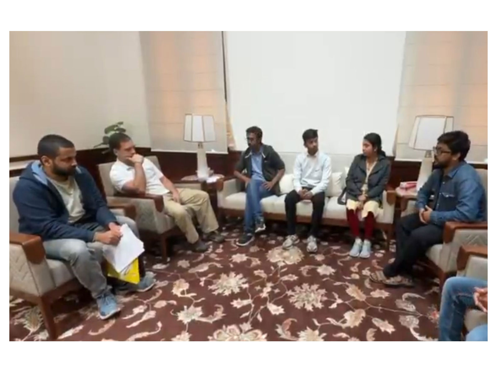 Leader of the Opposition Rahul Gandhi met with students from the Indian Statistical Institute  (Photo/@INCIndia)