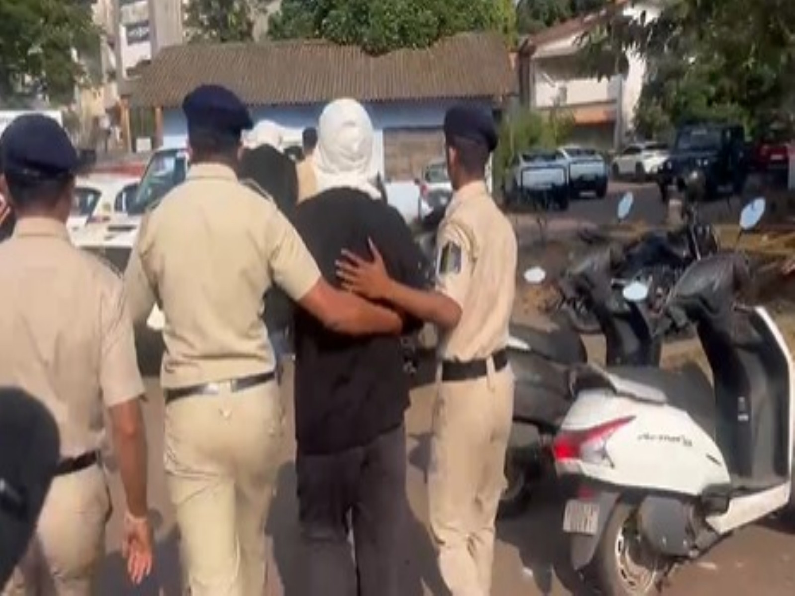 Goa police taking Luthra brothers in custody after court extends remand (Photo/ANI)