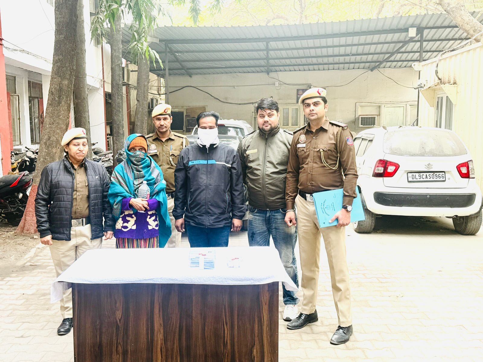 Delhi Police detain maid and her son for assaulting elderly woman (Photo/DelhiPolice) Delhi Police detain maid and her son for assaulting elderly woman (Photo/DelhiPolice)