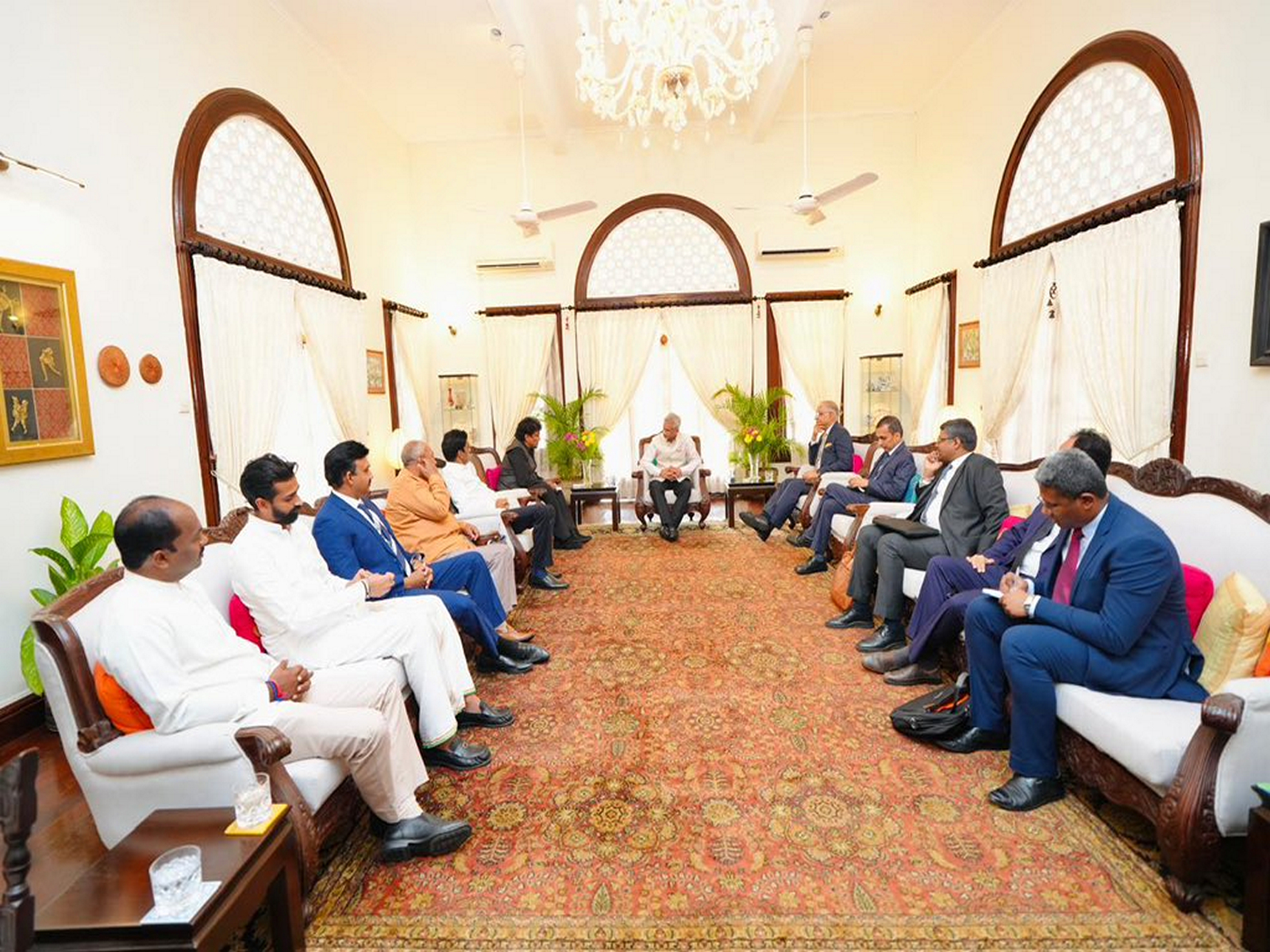 External Affairs Minister S Jaishankar with Indian origin Tamil community in Sri Lanka (Photo: X@DrSJaishankar)