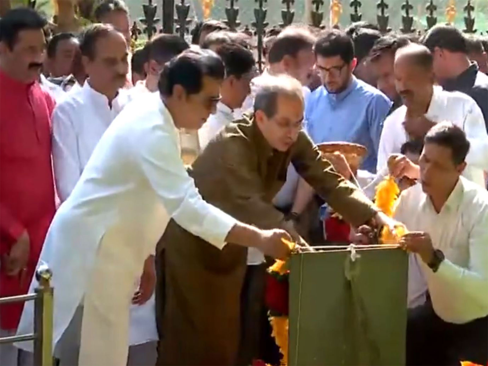 UBT Sena Chief Uddhav Thackeray and MNS Chief Raj Thackeray at Balasaheb Thackeray's memorial (Photo/ANI)