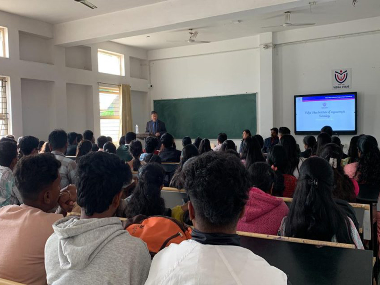 Department of Information and International Relations’ Tibet outreach programme successfully concluded in Mysuru (Image Source: Central Tibetan Administration)
