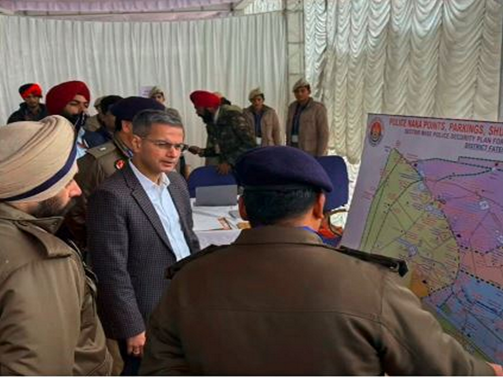 Punjab DGP Gaurav Yadav reviews security arrangement at Gurdwara Sri Fatehgarh Sahib. (Photo/@DGPPunjabPolice)