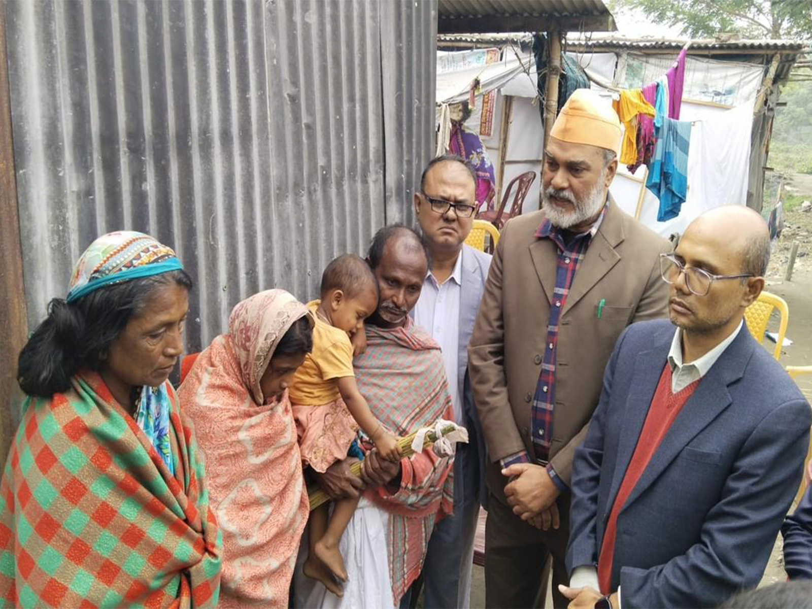 Hindu Mahajot visits lynching victim’s family in Mymensingh (Photo/Hindu Mahajot)