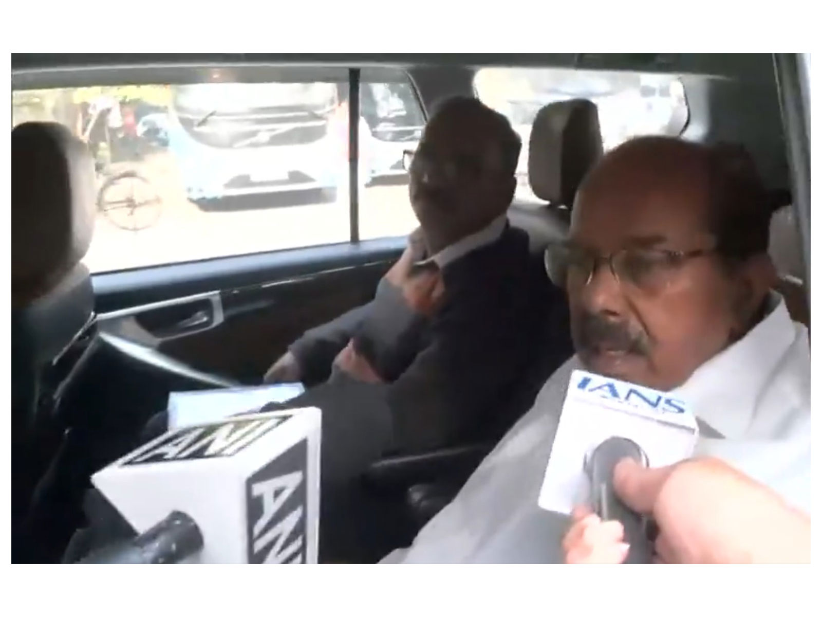 Congress leader M Veerappa Moily (Photo/ANI) Congress leader M Veerappa Moily (Photo/ANI)