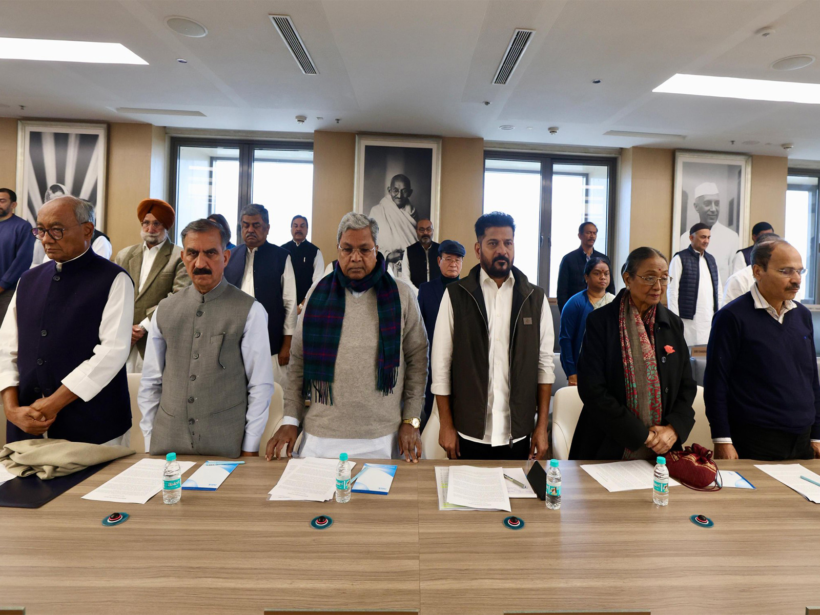 Senior Congress leaders in CWC meeting on Saturday. (Photo/X@siddaramaiah) Senior Congress leaders in CWC meeting on Saturday. (Photo/X@siddaramaiah)