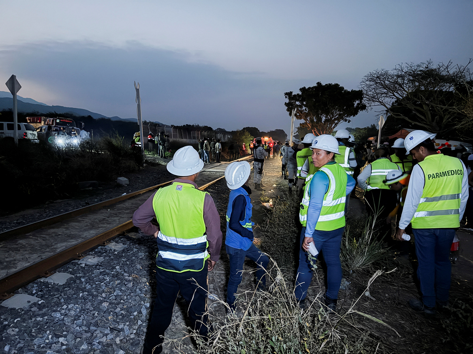 Authorities work at the site of train derailment on the Interoceanic Corridor of the Isthmus of Tehuantepec, a railway line connecting Mexico's Pacific and Gulf coasts, where several passengers were killed and injured near Nizanda, Oaxaca state, Mexico (Photo/Reuters)