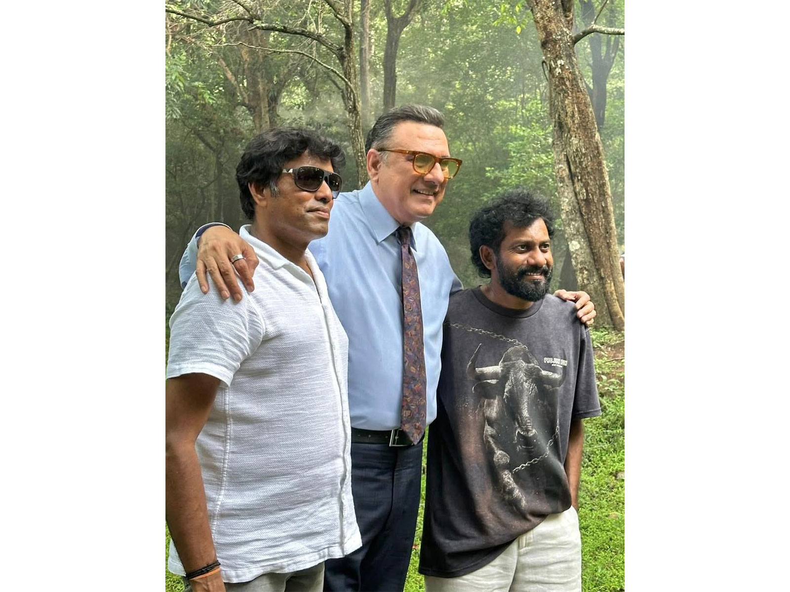 Boman Irani with Buchi Babu Sana and R. Rathnavelu (Image source: Instagram/ @rathnaveludop) Boman Irani with Buchi Babu Sana and R. Rathnavelu (Image source: Instagram/ @rathnaveludop)