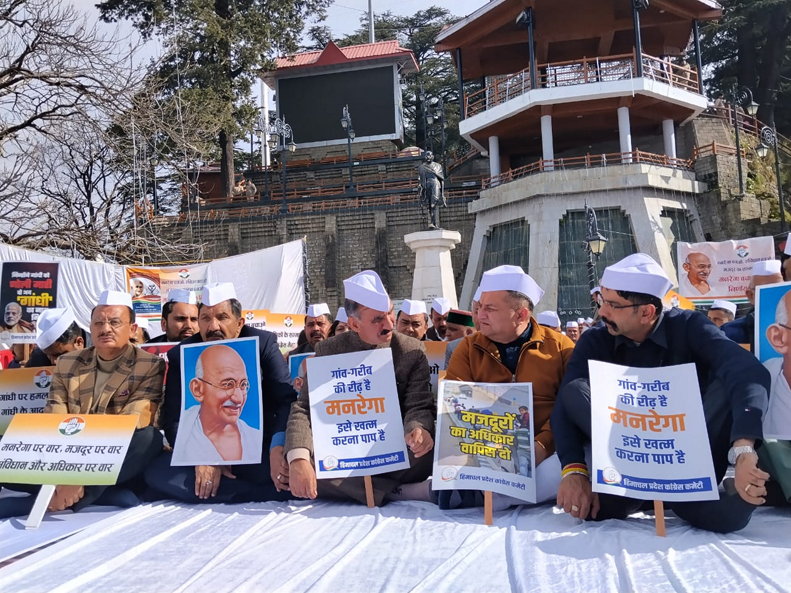 Top Congress leadership in Himachal Pradesh, led by Chief Minister Sukhvinder Singh Sukhu at the protest site (Photo/ANI) Top Congress leadership in Himachal Pradesh, led by Chief Minister Sukhvinder Singh Sukhu at the protest site (Photo/ANI)