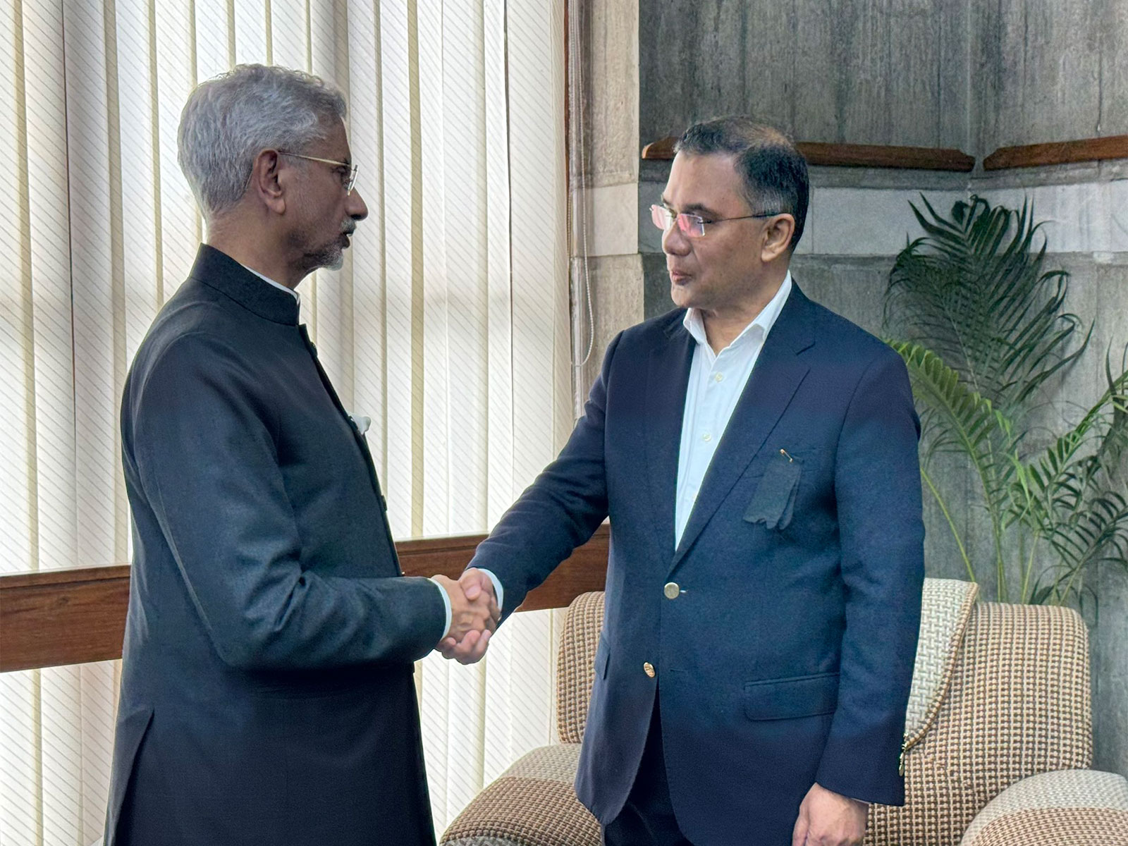 EAM Jaishankar with BNP Acting Chairman Tarique Rahman, son of former Bangladesh Prime Minister Begum Khaleda Zia. (Photo: X/@hamidullah_riaz)