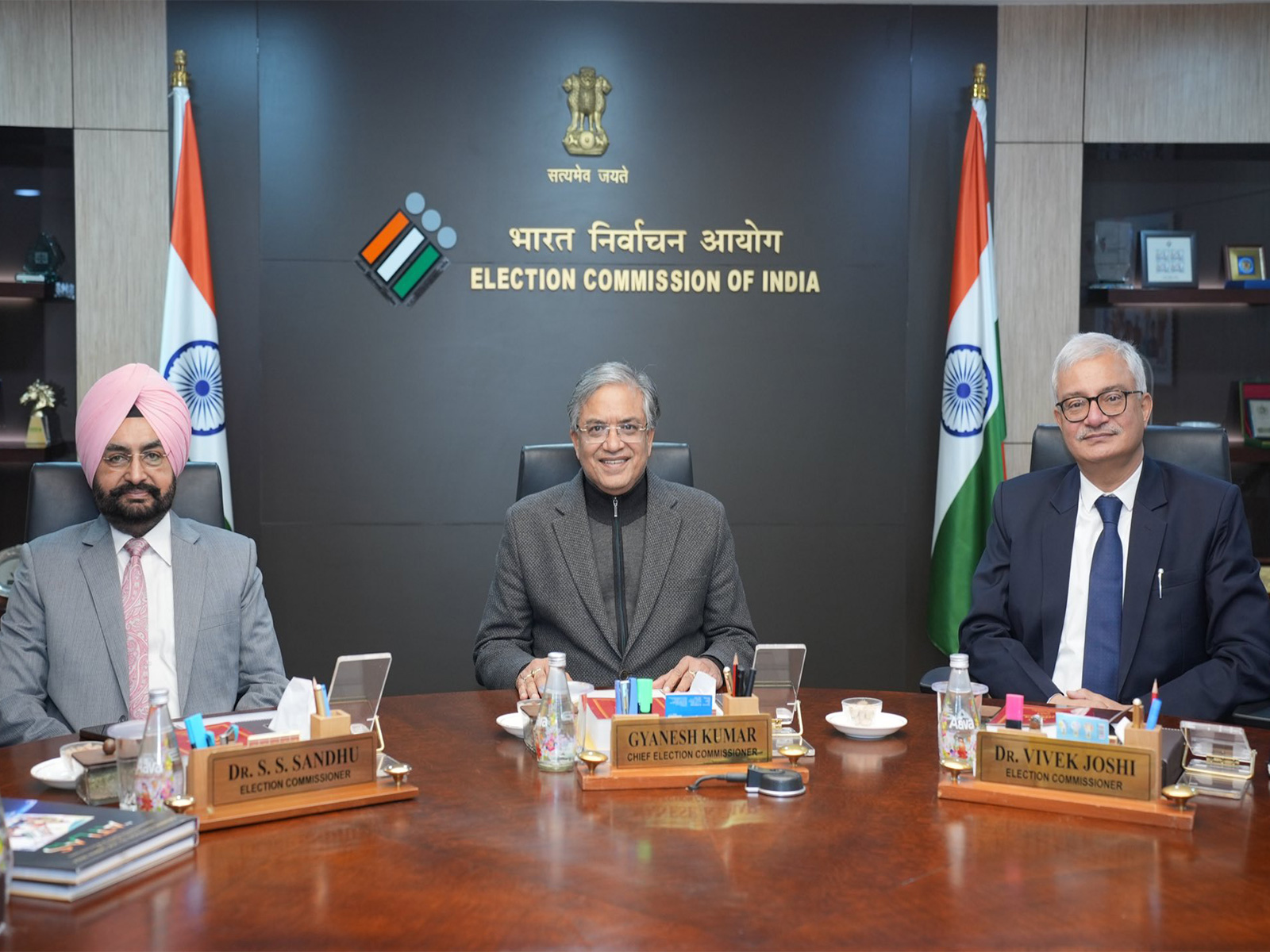 Chief Election Commissioner Gyanesh Kumar (center), Election Commissioners Sukhbir Singh Sandhu and Vivek Joshi (Photo/X@ECISVEEP)