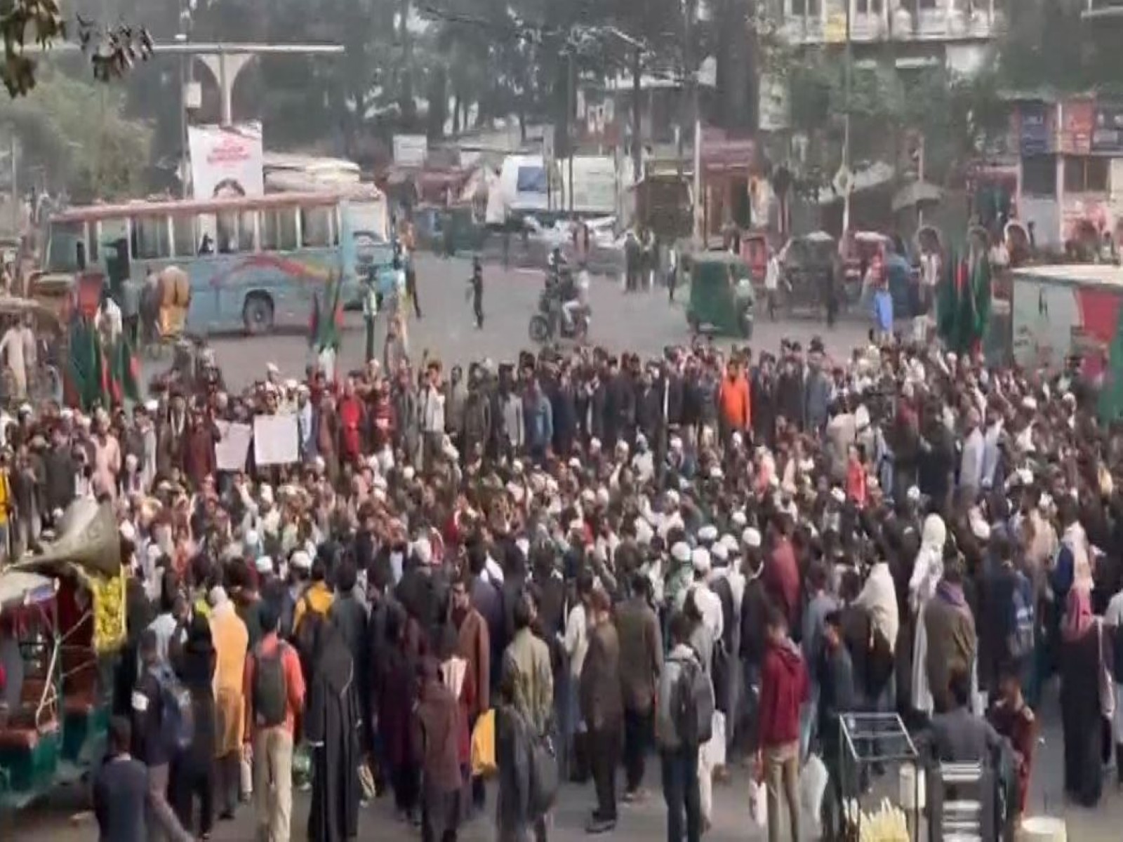 Organisation Inqilab Moncho holds a protest rally at Shahbagh in Dhaka (Photo/ANI)