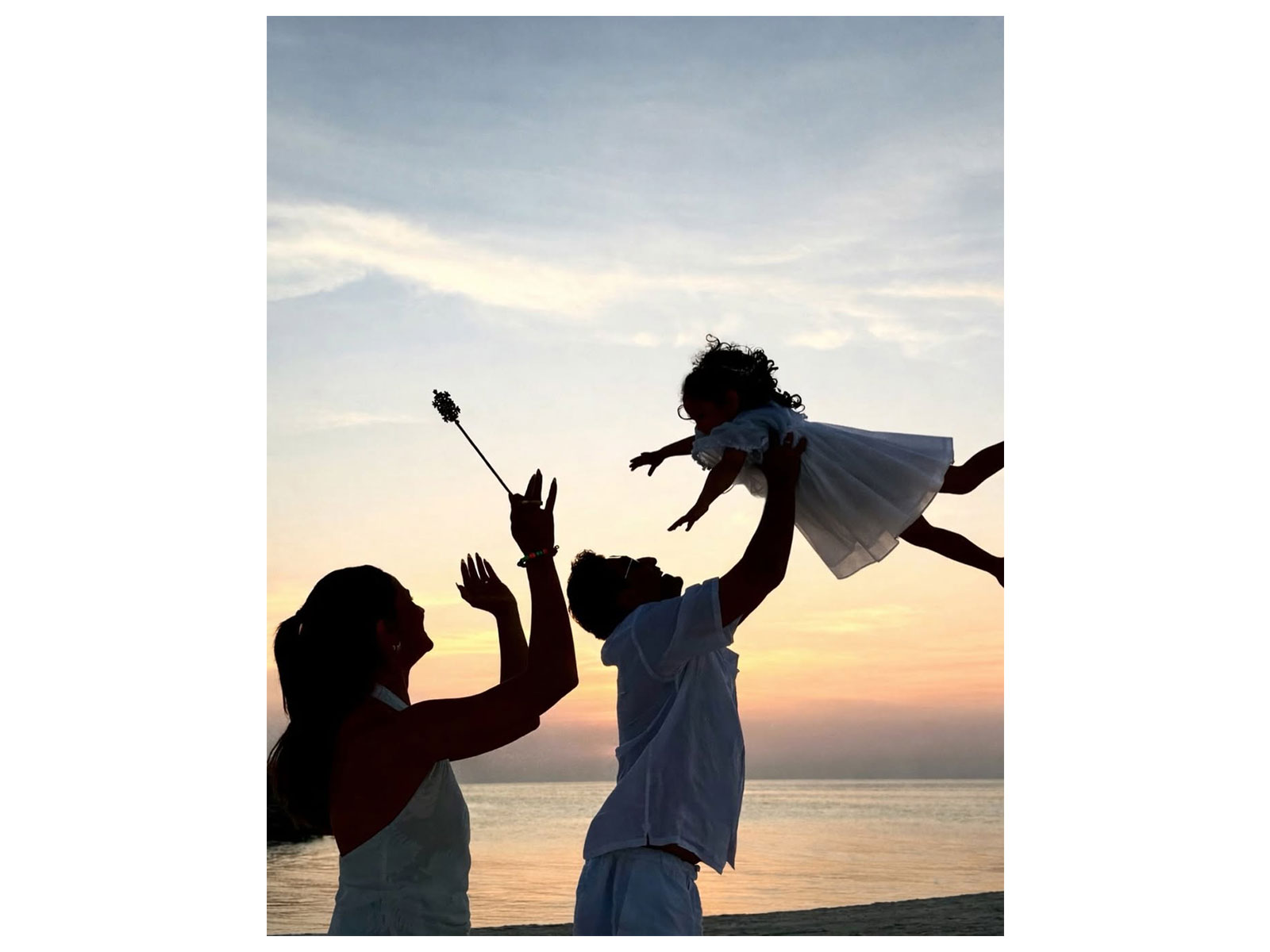 Alia Bhatt, Ranbir Kapoor with Raha (Photo/instagram/@aliaabhatt) Alia Bhatt, Ranbir Kapoor with Raha (Photo/instagram/@aliaabhatt)