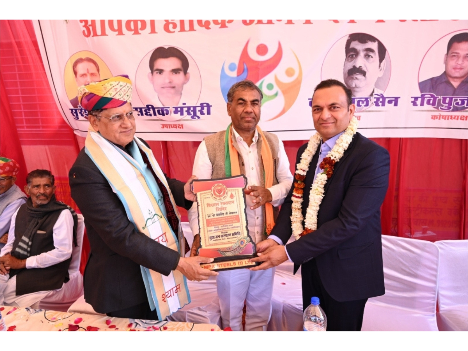 MPK Steels and Yuva Jan Kalyan Samiti organised a mega blood donation camp on New Year’s Eve at Khachariyawas to mark new beginnings