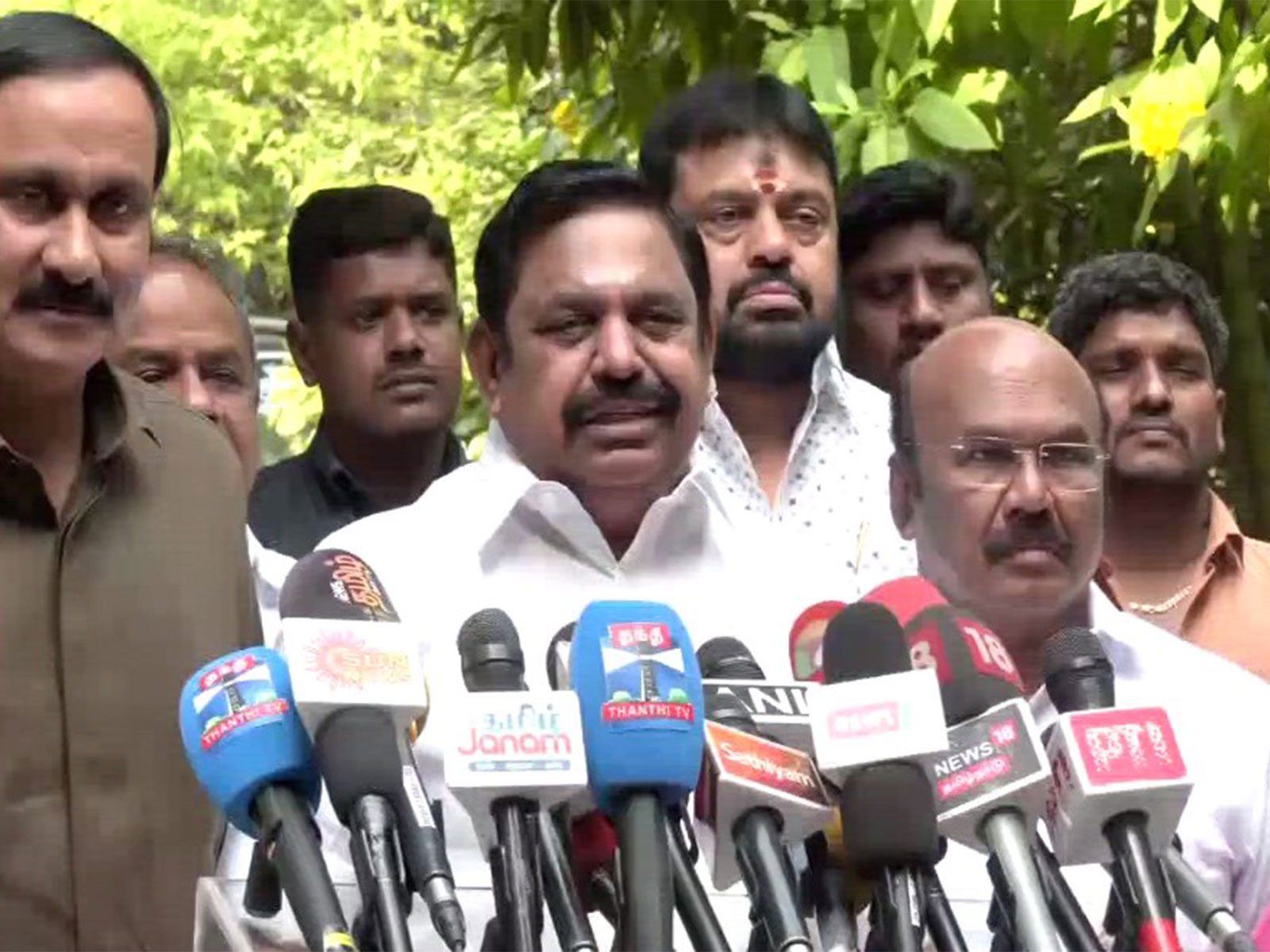 AIADMK general secretary E Palaniswami along with PMK chief A Ramadoss (Photo: ANI)