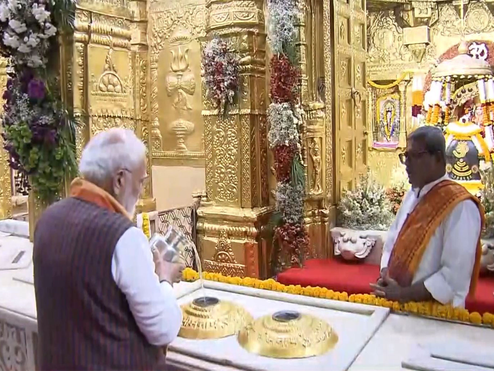 Prime Minister Narendra Modi offers prayers at Somnath Temple in Gujarat. (Photo/ANI) Prime Minister Narendra Modi offers prayers at Somnath Temple in Gujarat. (Photo/ANI)