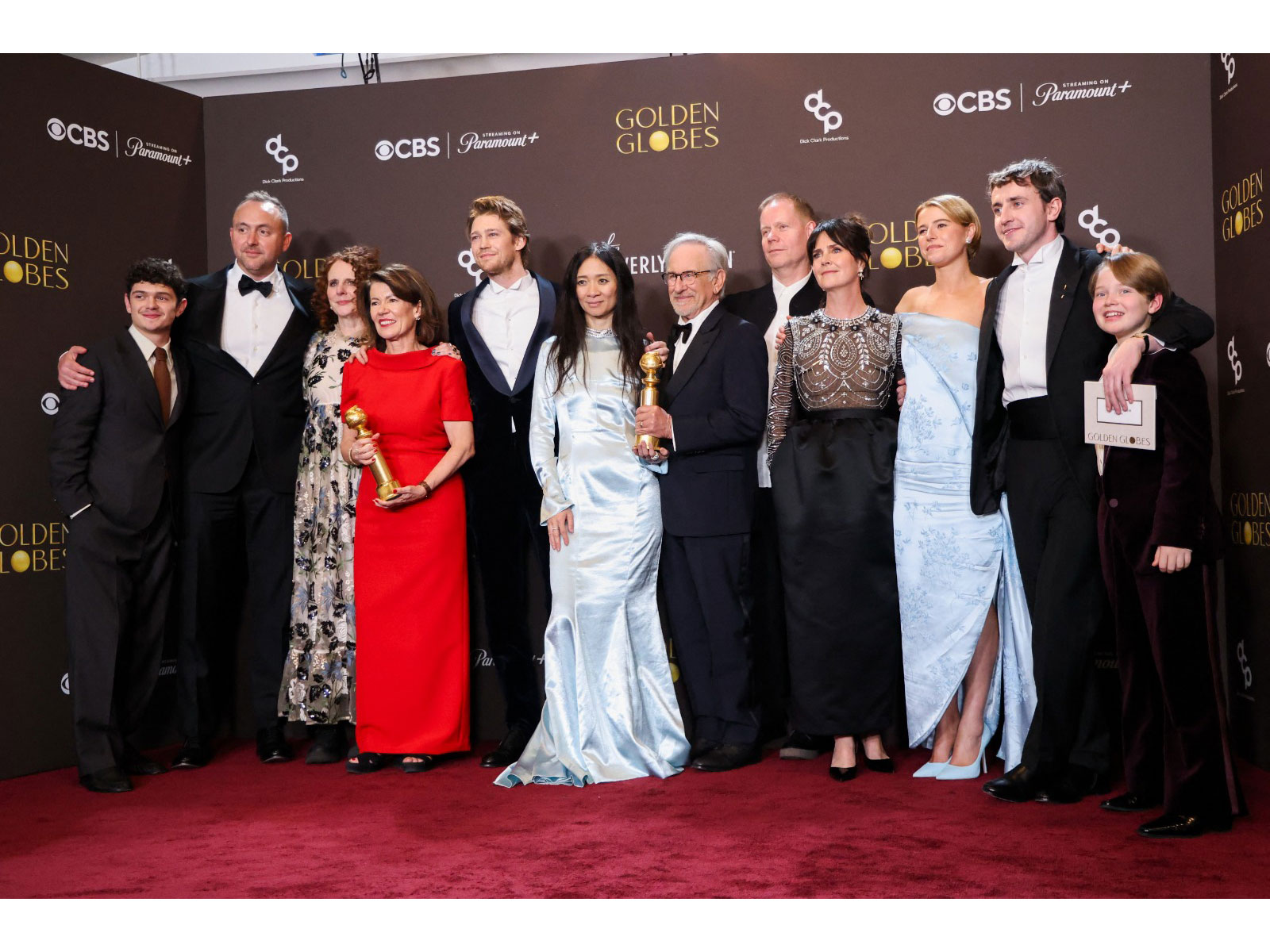 'Hamnet' team at 2026 Golden Globes (Photo/Reuters)