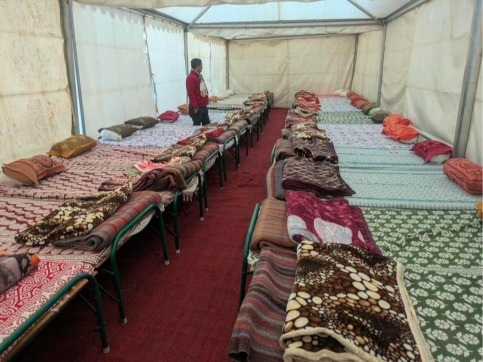 Delhi government has intensified its winter shelter operations to protect homeless people from the ongoing cold wave (Photo/ANI) Delhi government has intensified its winter shelter operations to protect homeless people from the ongoing cold wave (Photo/ANI)