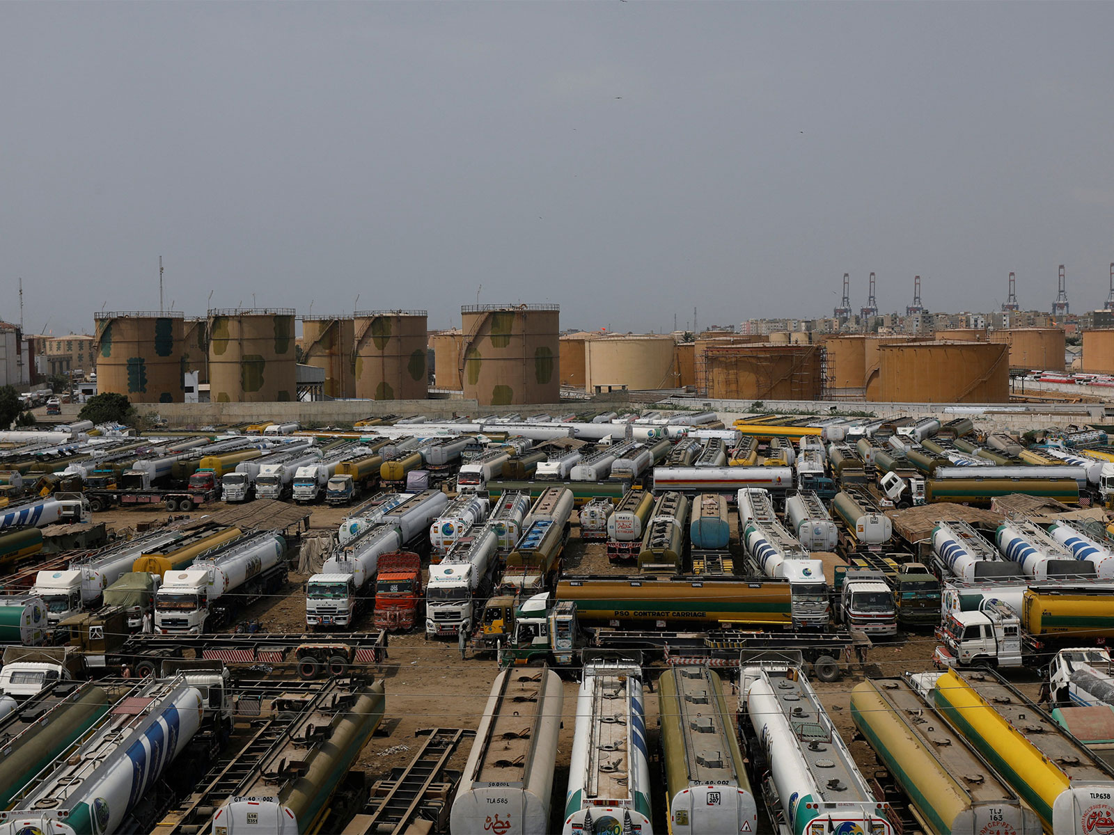 Oil tankers parked following protest in Karachi, Pakistan (Photo/Reuters)