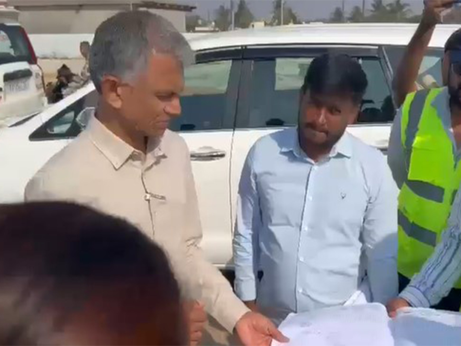 Karnataka revenue minister Krishna Byre Gowda (Photo/ANI)