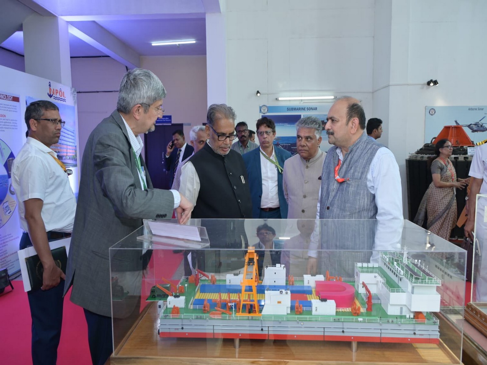 MP Radha Mohan Singh at NPOL, Kochi (Photo/@DRDO_India)