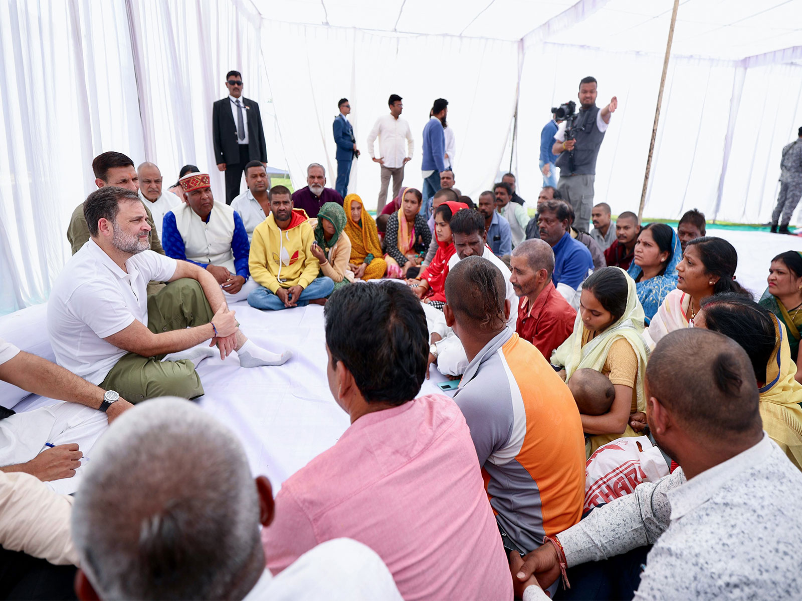 Lok Sabha LoP Rahul Gandhi pays condolences to the bereaved families of the Indore water contamination tragedy (File Photo/ANI)