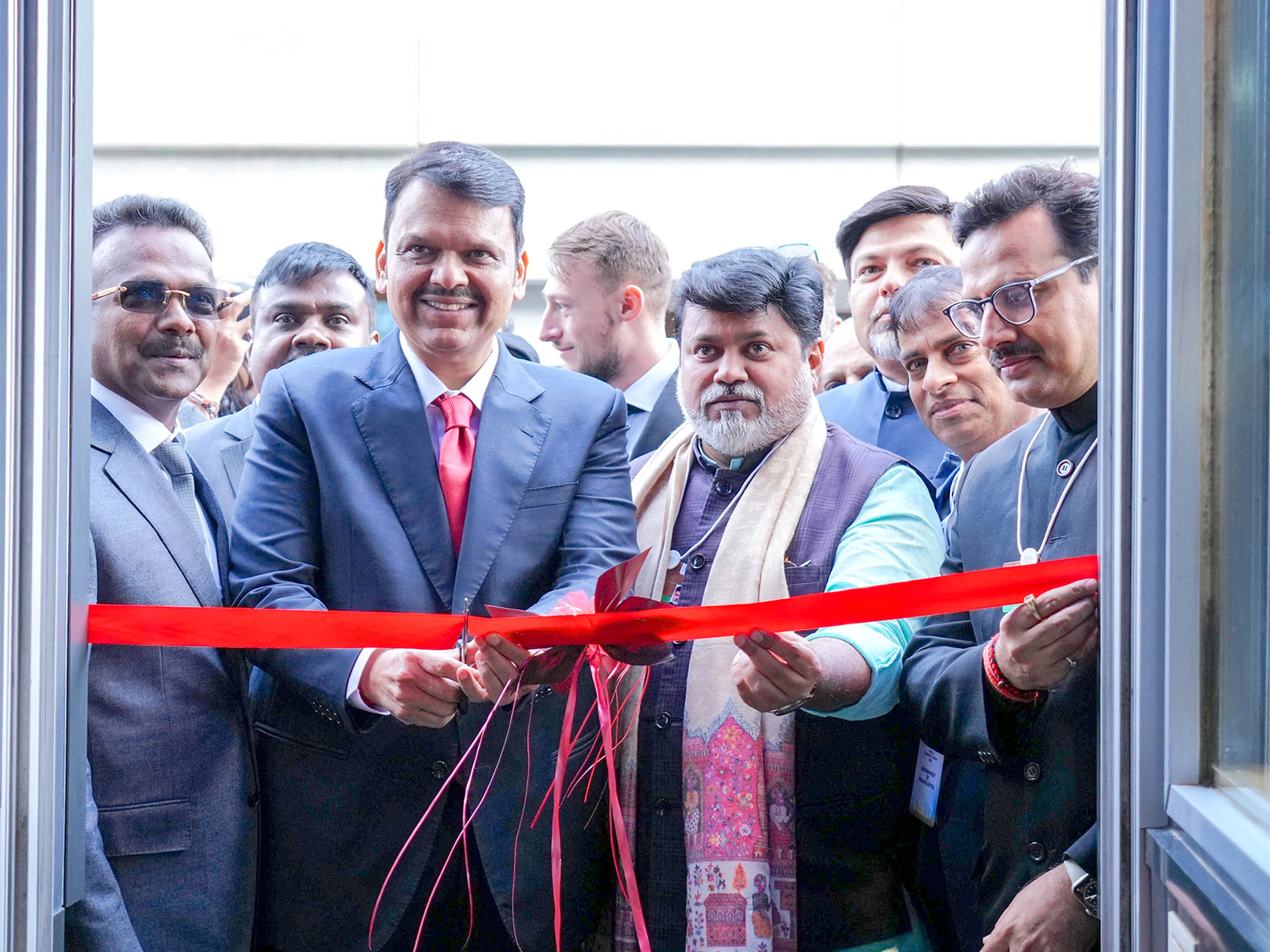 CM Devendra Fadnavis inaugurated the Maharashtra Pavilion at Davos 2026 (Photo/@Dev_Fadnavis)
