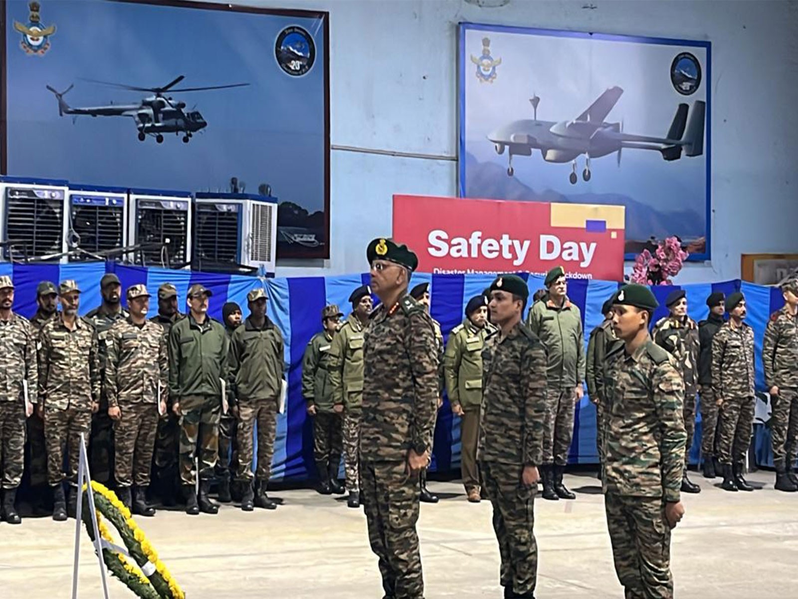 Wreath lying ceremony held for army personnel who died in Doda accident (Photo/ANI) Wreath lying ceremony held for army personnel who died in Doda accident (Photo/ANI)