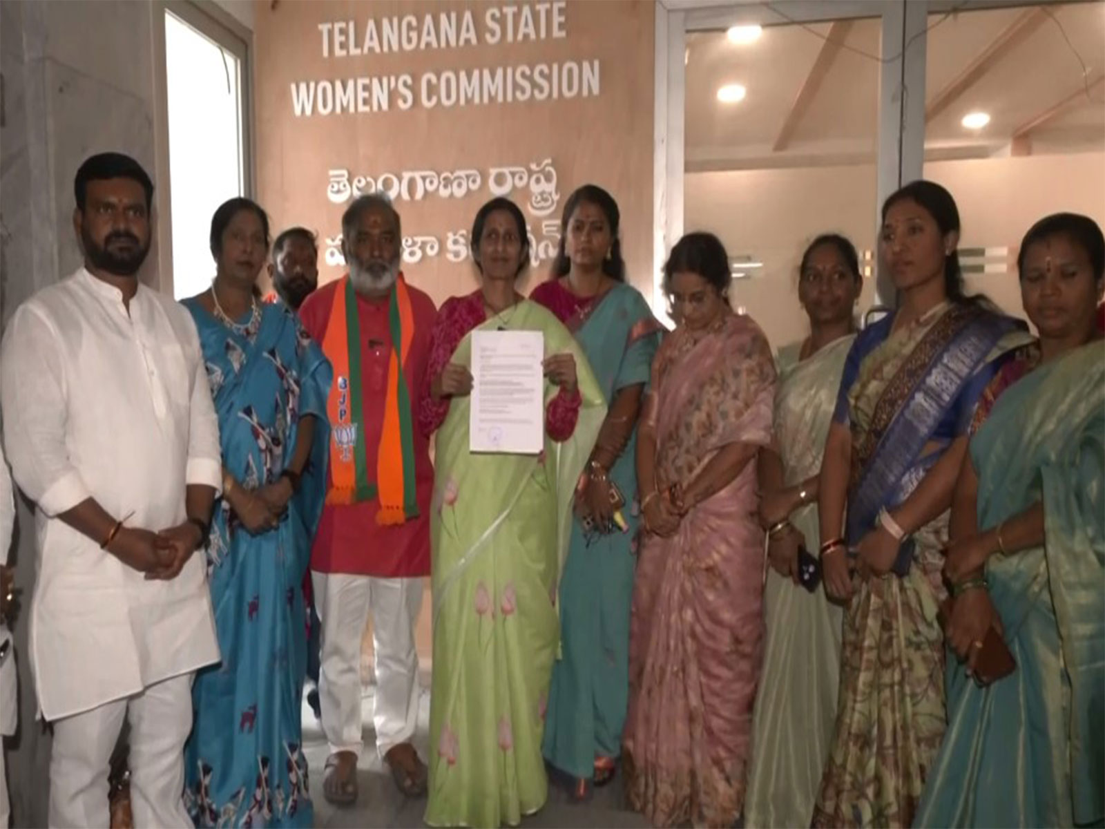 Akula Srivani files complaint against AIMIM MLA Akbaruddin Owaisi (Photo/ANI) Akula Srivani files complaint against AIMIM MLA Akbaruddin Owaisi (Photo/ANI)