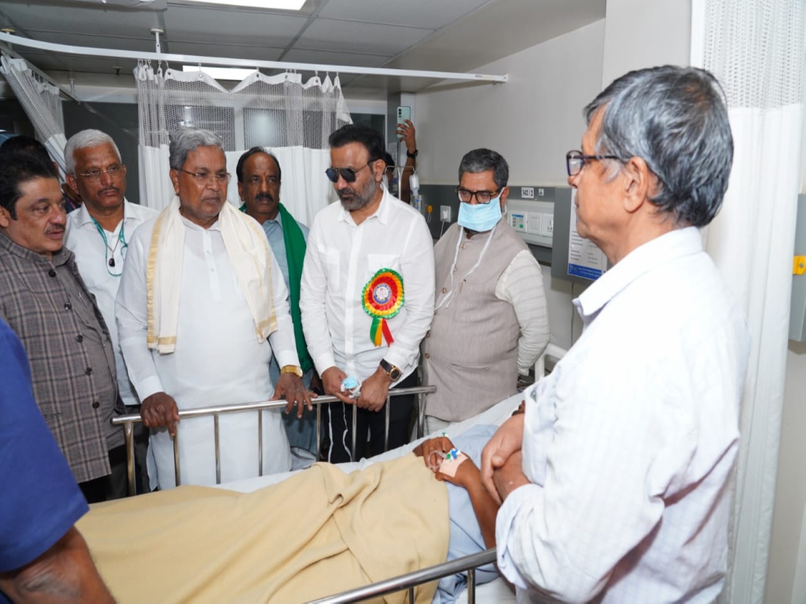 Chief Minister Siddaramaiah visited the hospital after the program distributing new homes to the homeless (Photo/ANI)