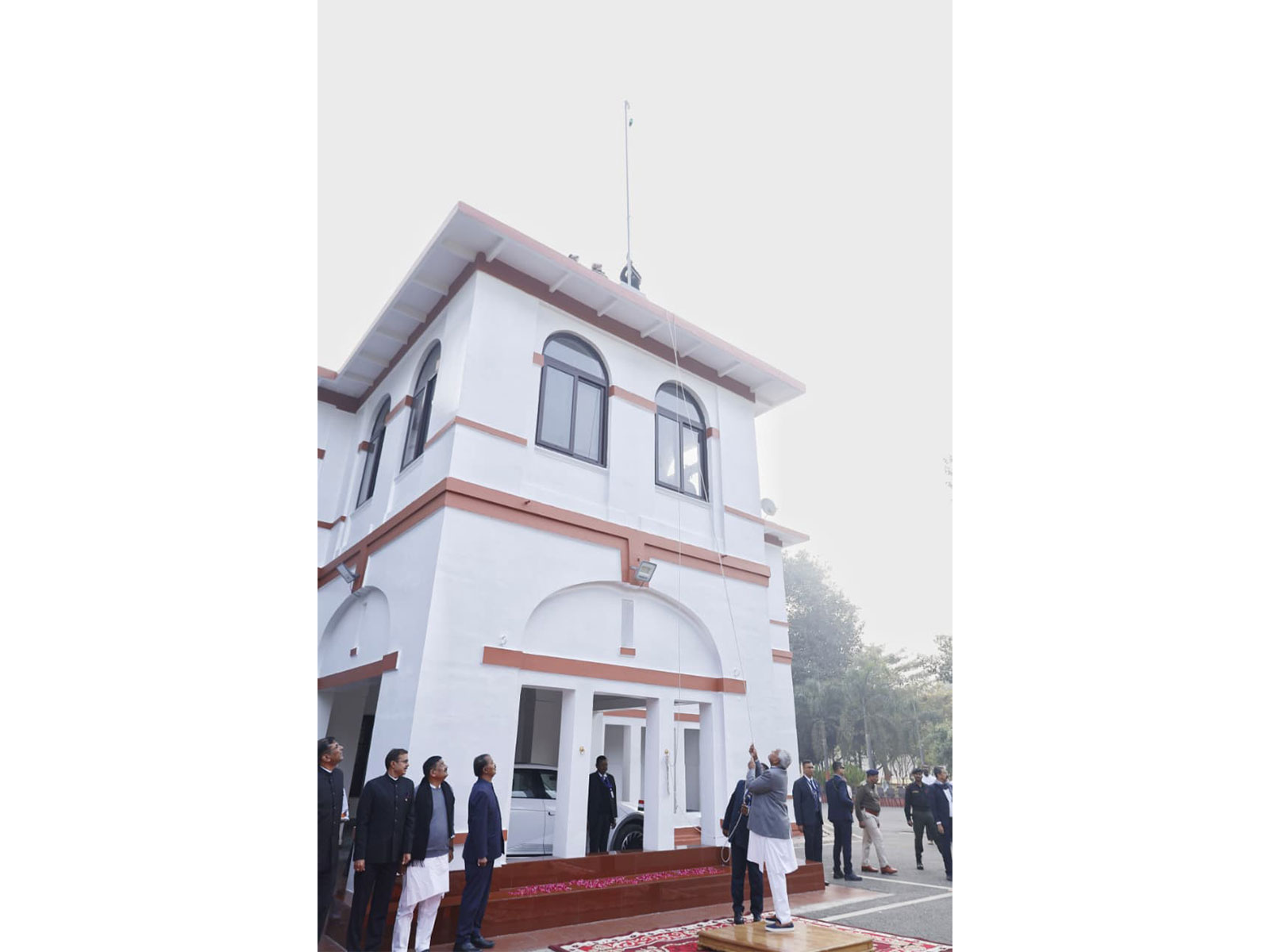 Bihar CM Nitish Kumar unfurled National Flag at his residence (Photo: Bihar CMO) Bihar CM Nitish Kumar unfurled National Flag at his residence (Photo: Bihar CMO)