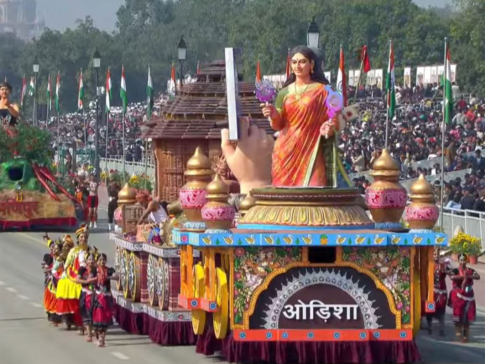 Odisha tableau features Soil to Silicon: Rooted in Tradition, Rising with Innovation theme (Photo/DD)