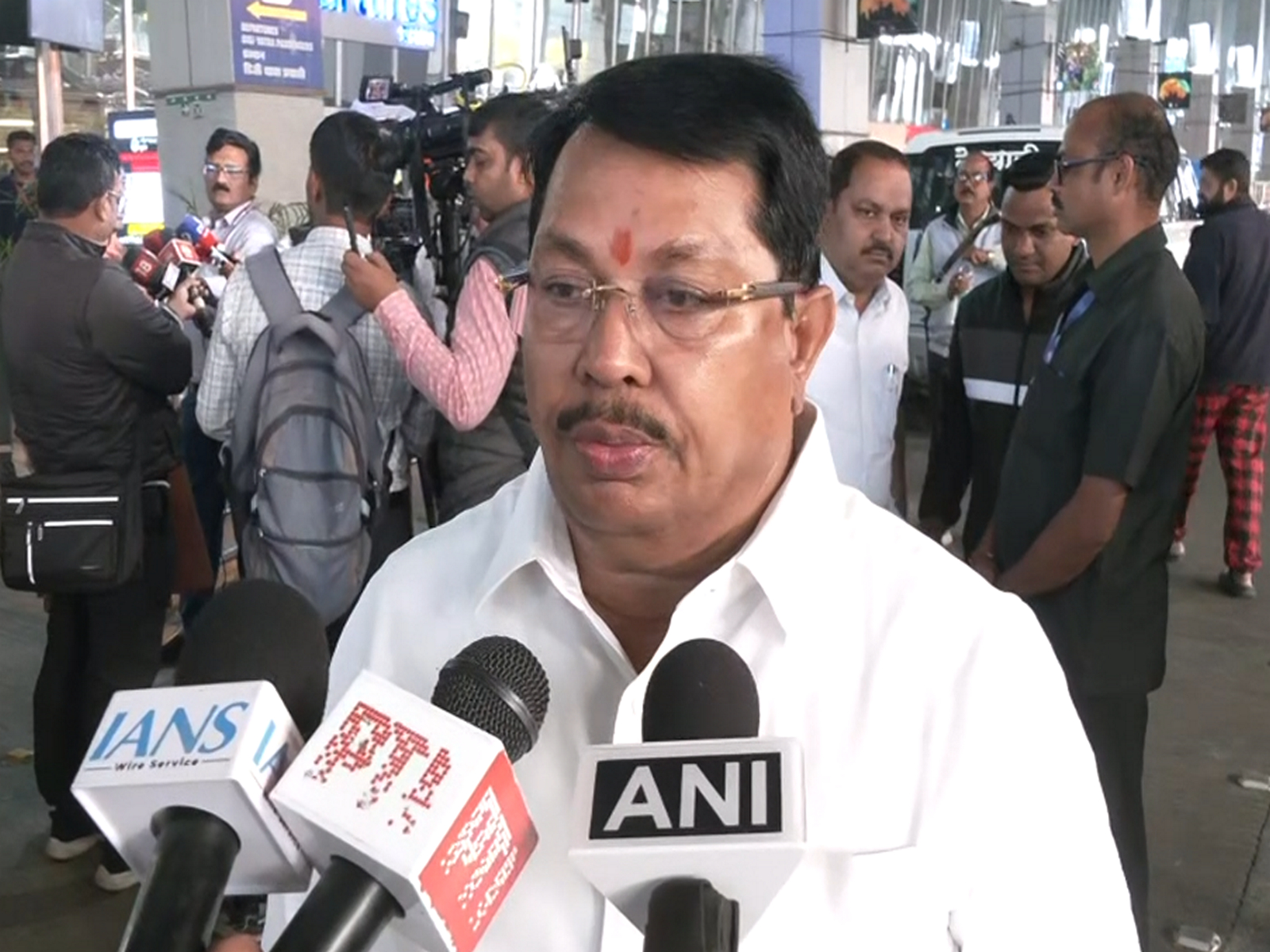 Congress leader Vijay Wadettiwar (Photo/ ANI)