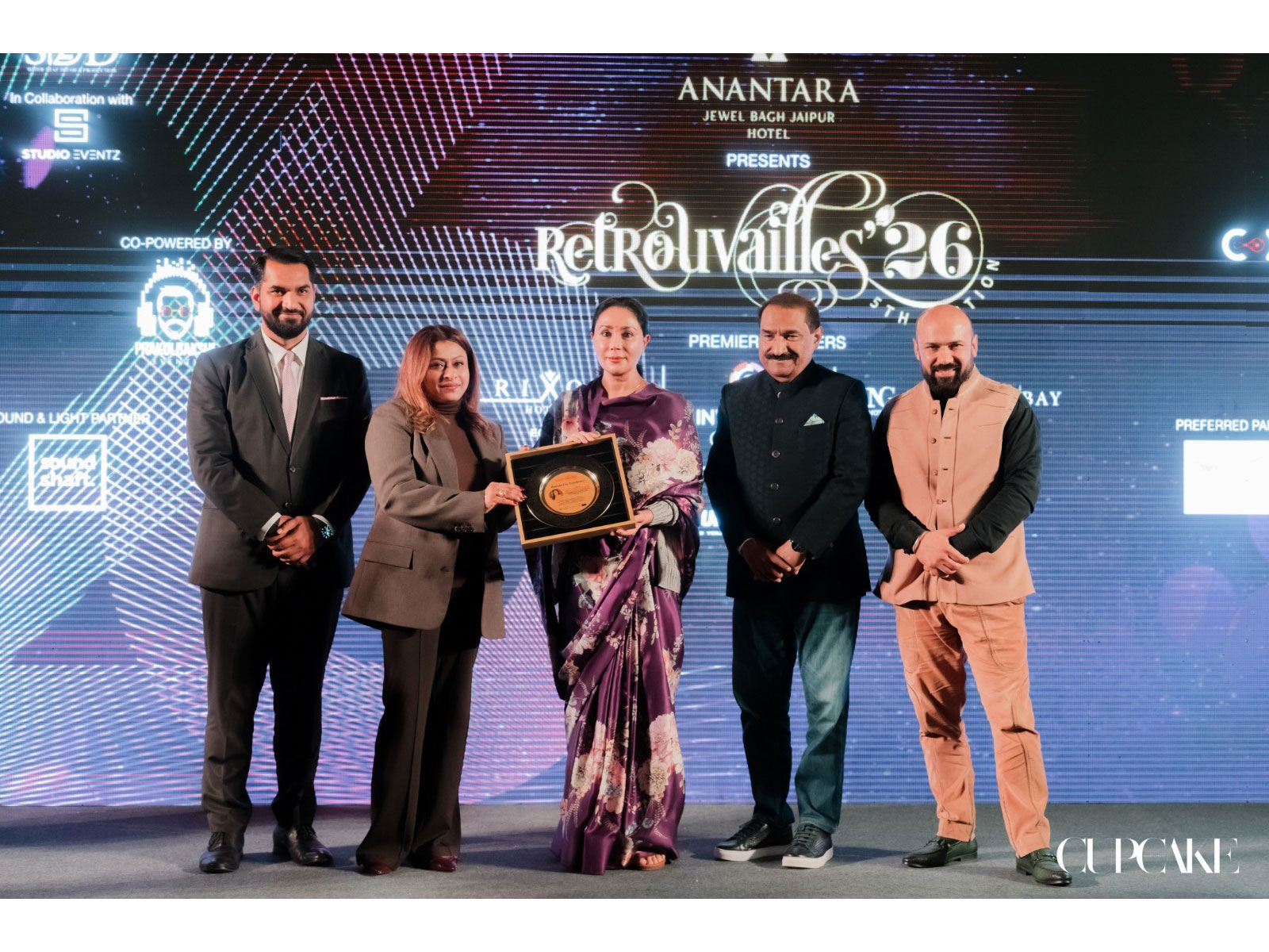 Vimal Verma, GM, Anantara Jaipur, Kanika Mehta, Presenting the momento on stage to Diya Kumari DY CM Rajasthan, Sabbas Joseph, MD Wizcraft International, Nimit Mehta, MD R2S Global Event Network Vimal Verma, GM, Anantara Jaipur, Kanika Mehta, Presenting the momento on stage to Diya Kumari DY CM Rajasthan, Sabbas Joseph, MD Wizcraft International, Nimit Mehta, MD R2S Global Event Network
