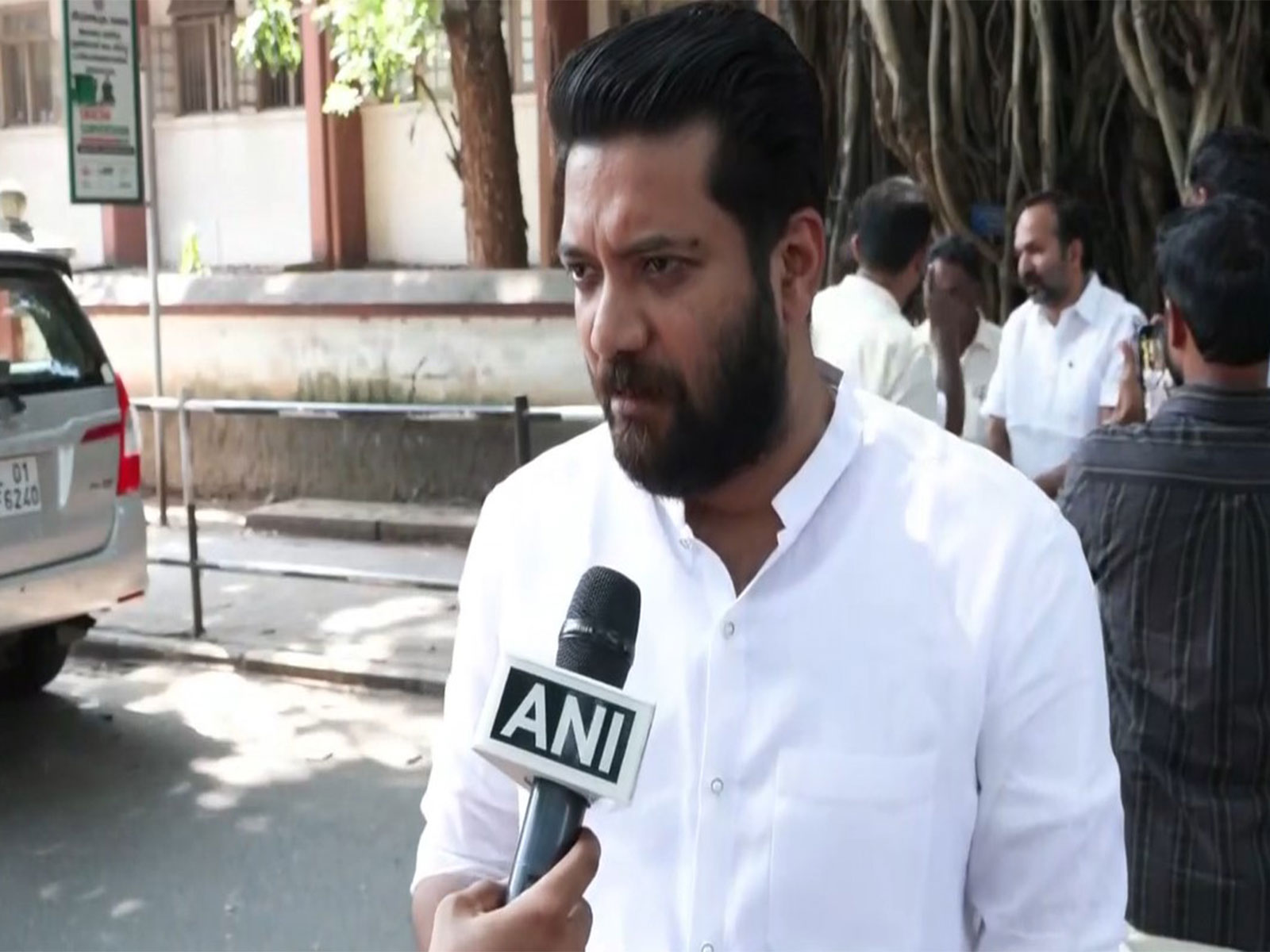 Congress MP Shafi Parambil (Photo/ANI) Congress MP Shafi Parambil (Photo/ANI)