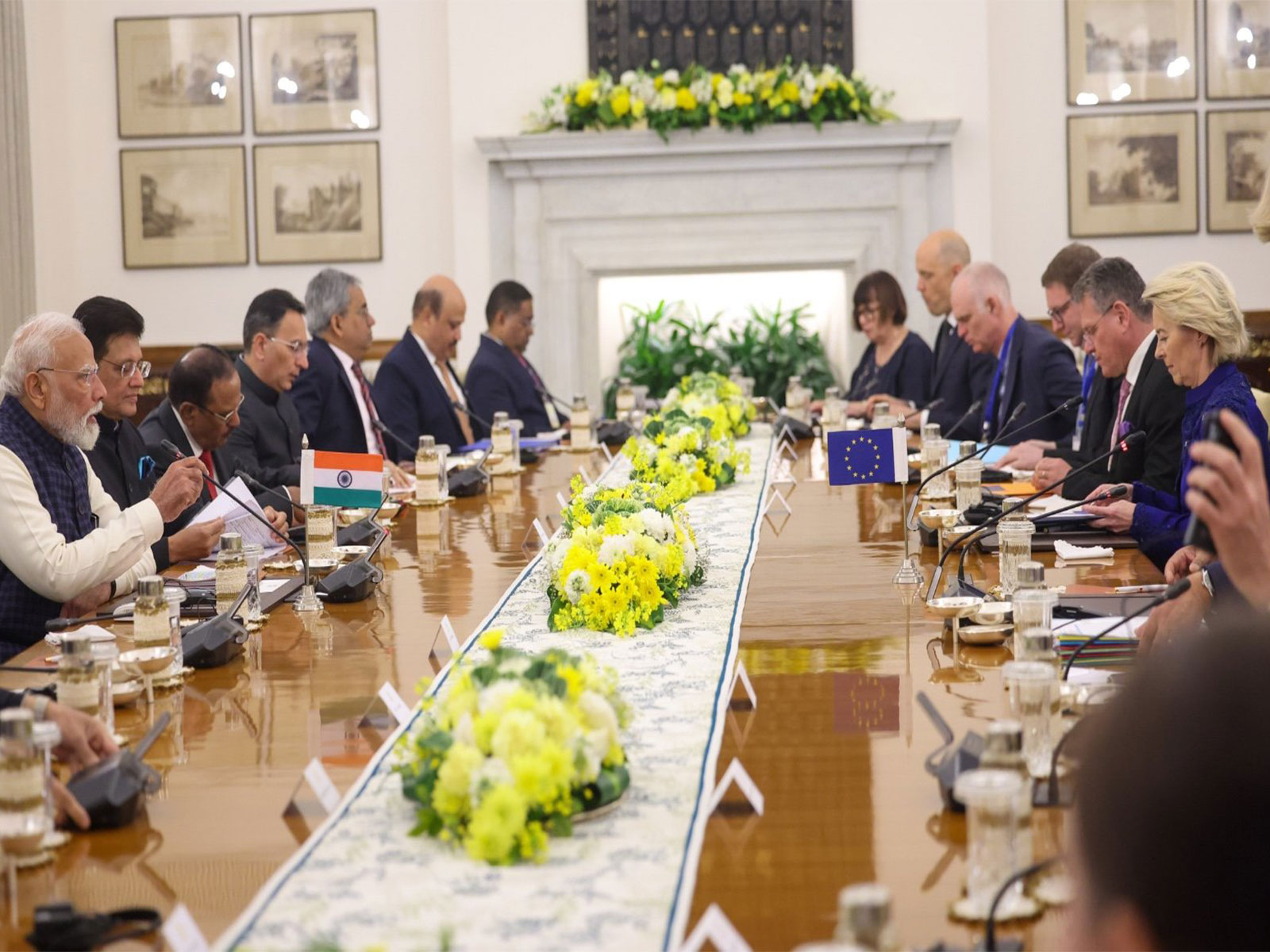 Prime Minister Narendra Modi co-chairs the 16th India-EU Summit with European Council President António Costa and European Commission President Ursula von der Leyen. (Photo: X/@narendramodi)