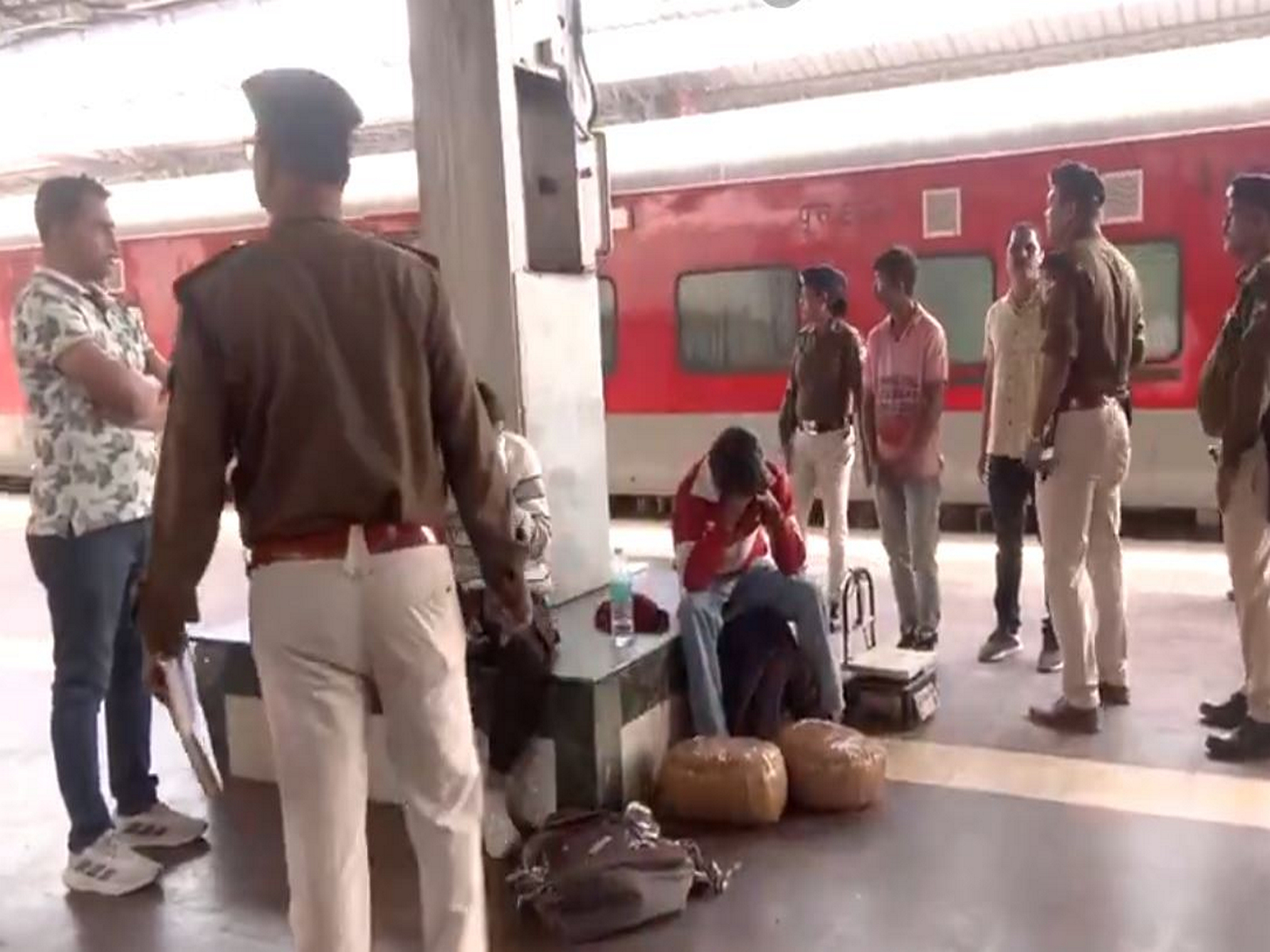 RPF and GRP apprehend two men at Odisha’s Bhubaneswar Railway Station (Photo/ANI)