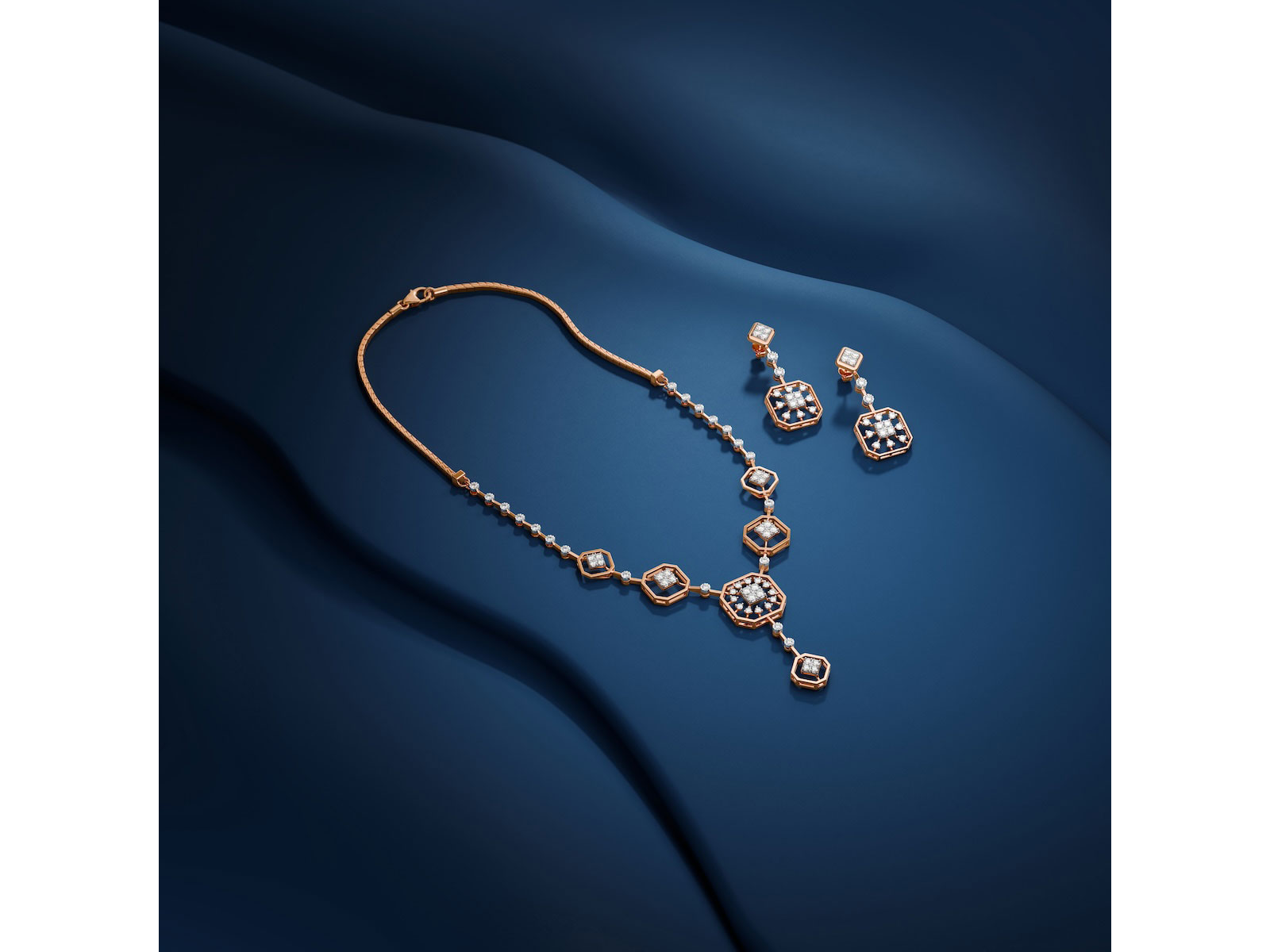 Step into Orra’s Diamond Festival and Enjoy Flat 25% off on the Diamond Value of Necklace Sets*