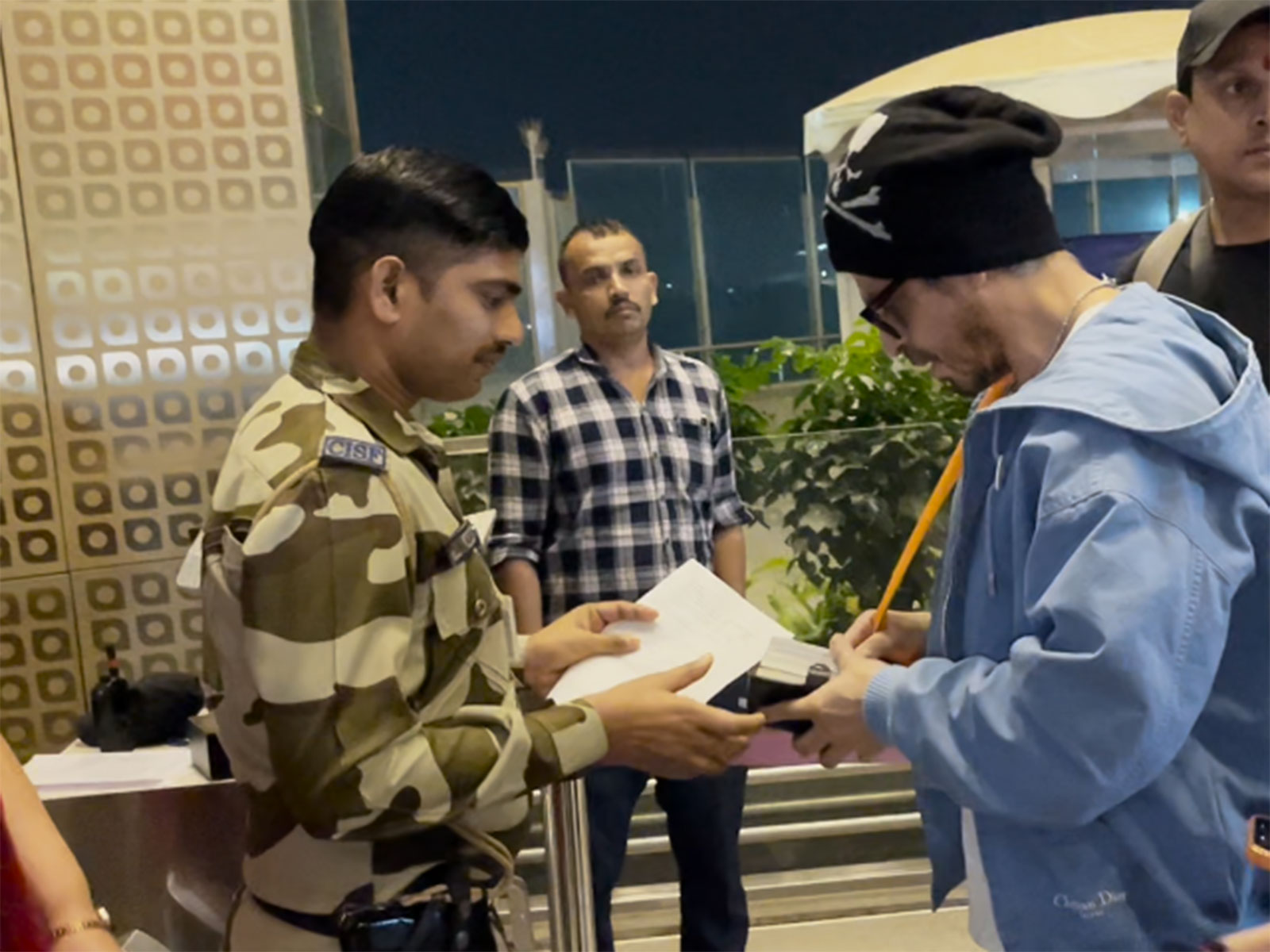 Bollywood star Shah Rukh Khan (Image source: ANI)