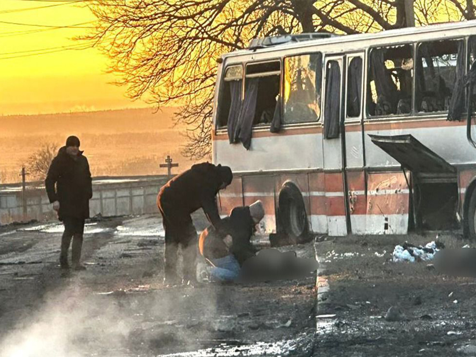 15 killed as Russian drone hits miners’ bus in Pavlohrad district of Ukraine (Photo/X@SESU_UA)