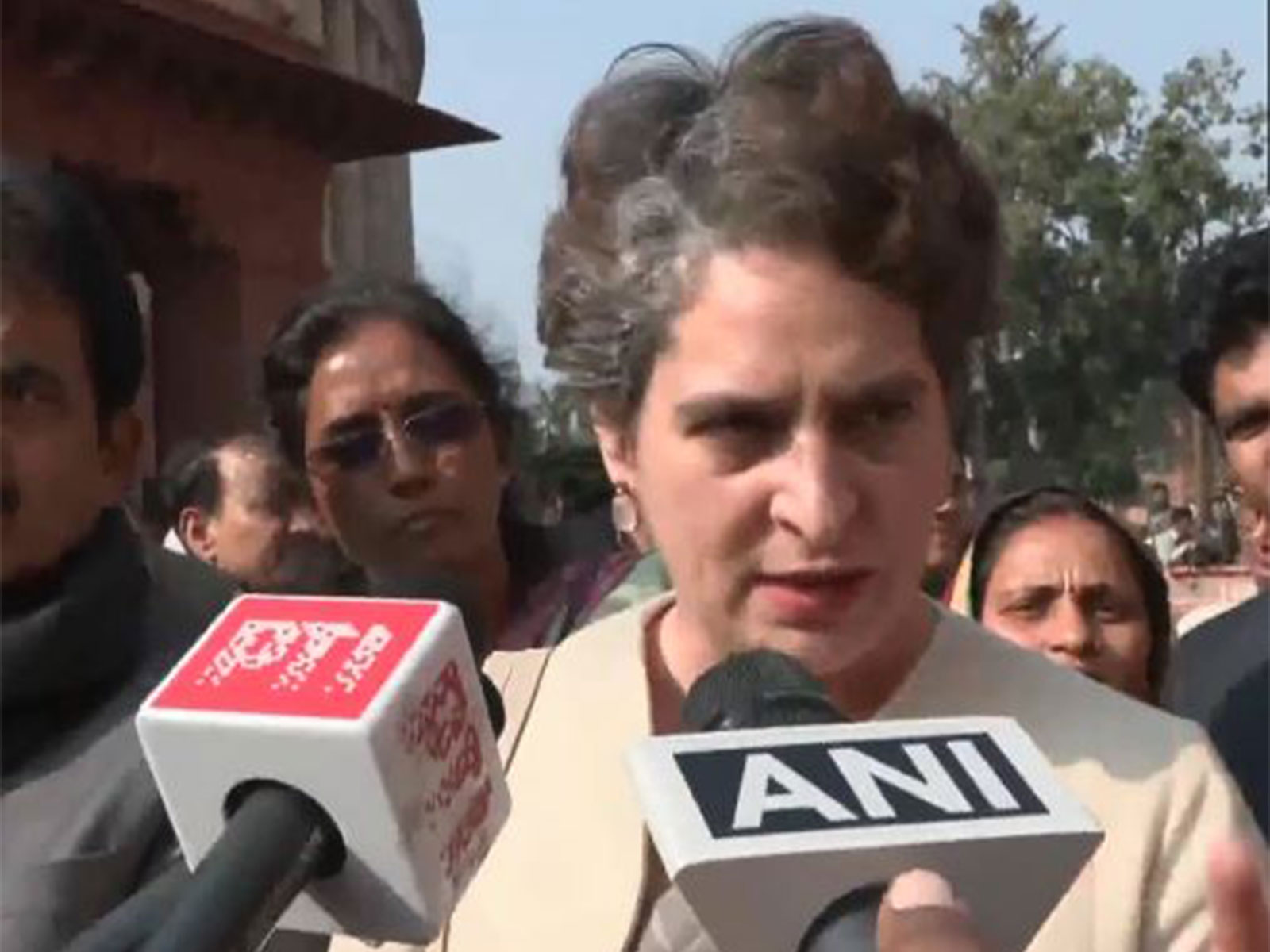 Priyanka Gandhi, Akhilesh Yadav condole deaths of labourers in Meghalaya&hellip;